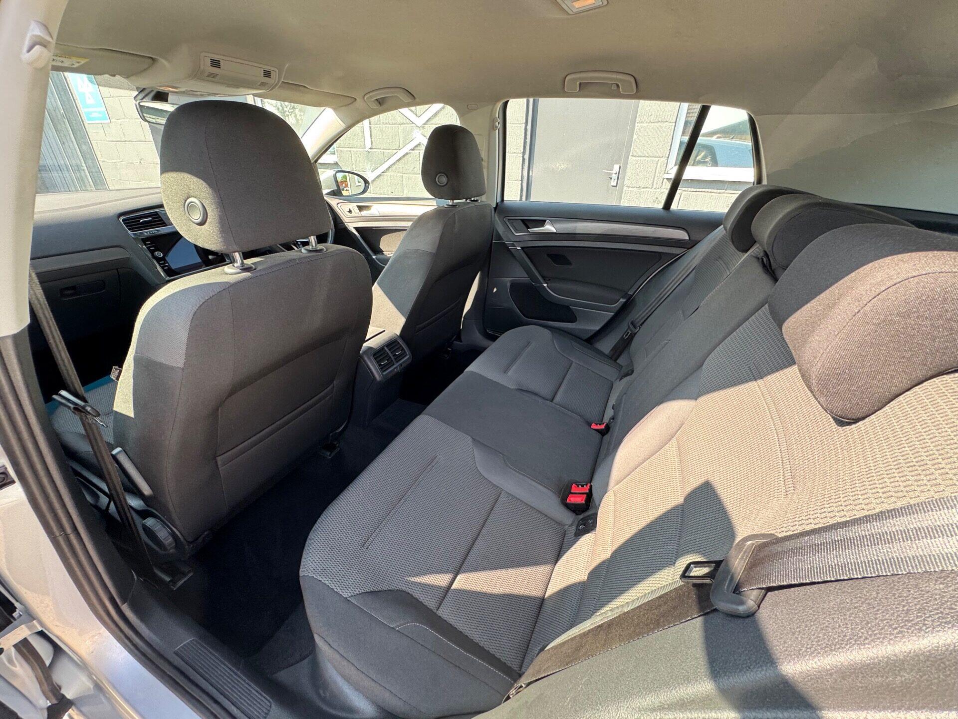 Volkswagen Golf view 40