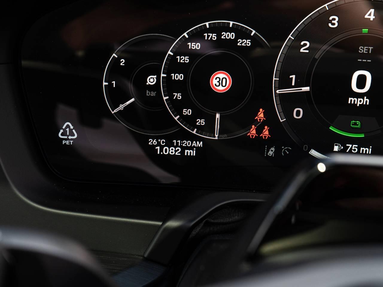 Porsche 911 view 25