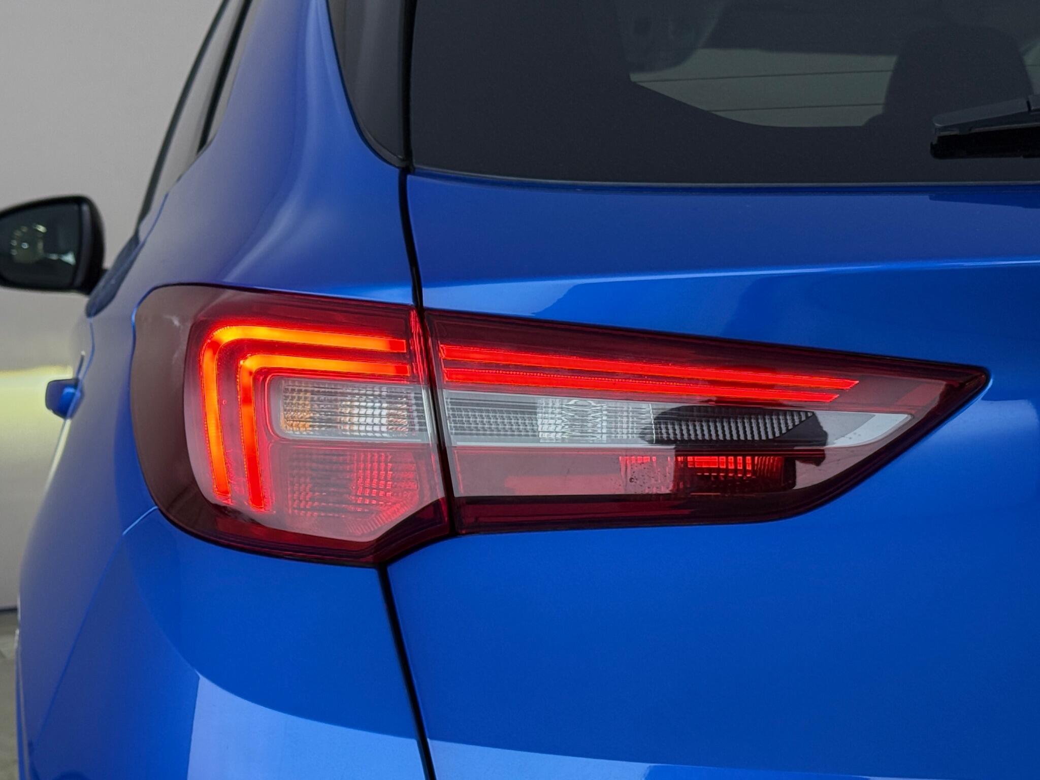 Vauxhall Grandland X view 11
