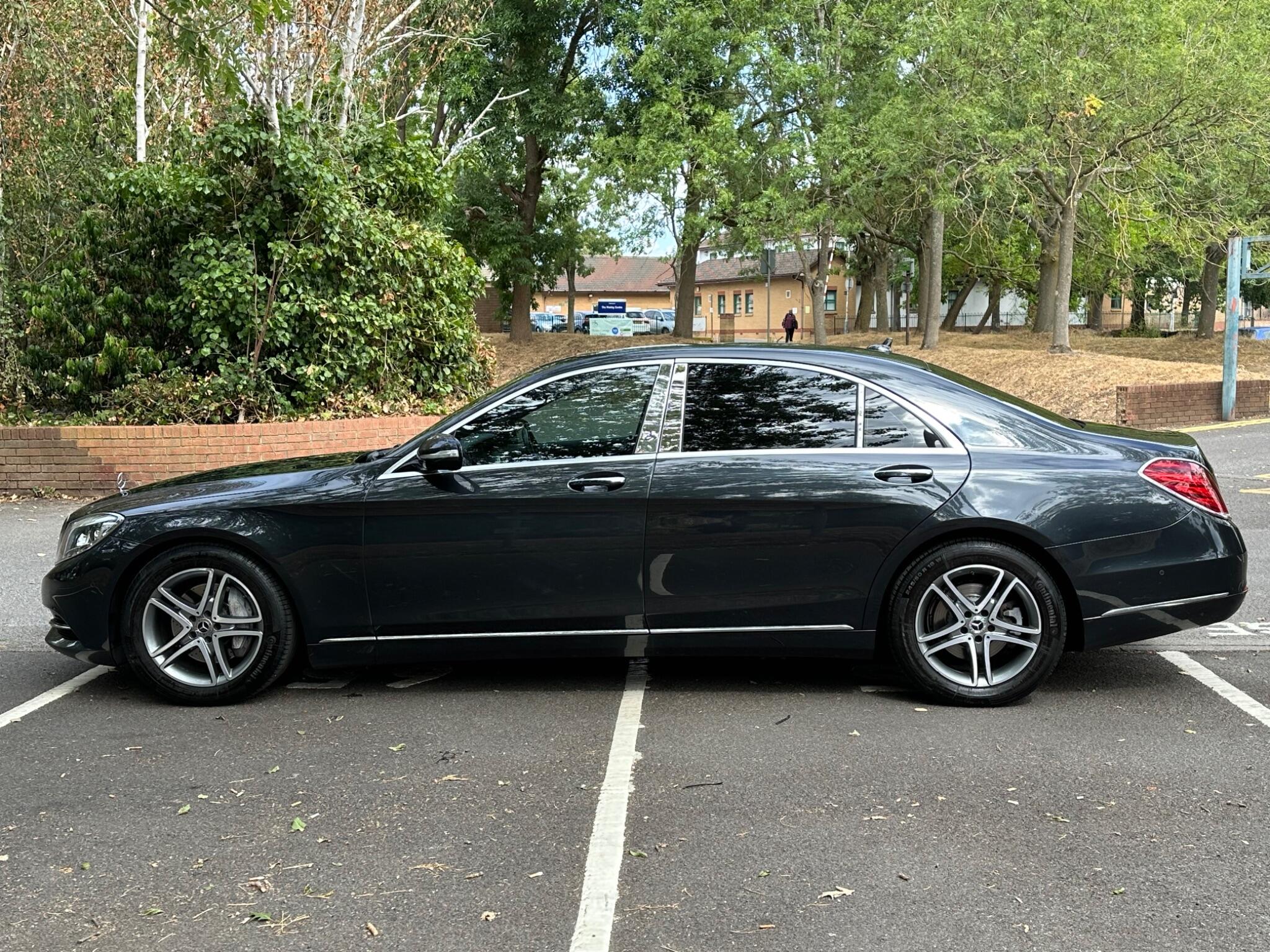 Mercedes-Benz S-Class view 6