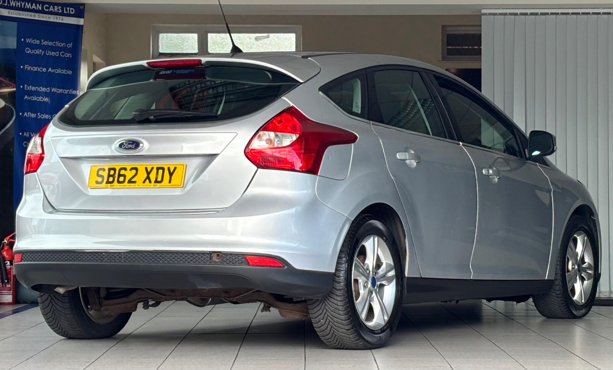 Ford Focus view 8