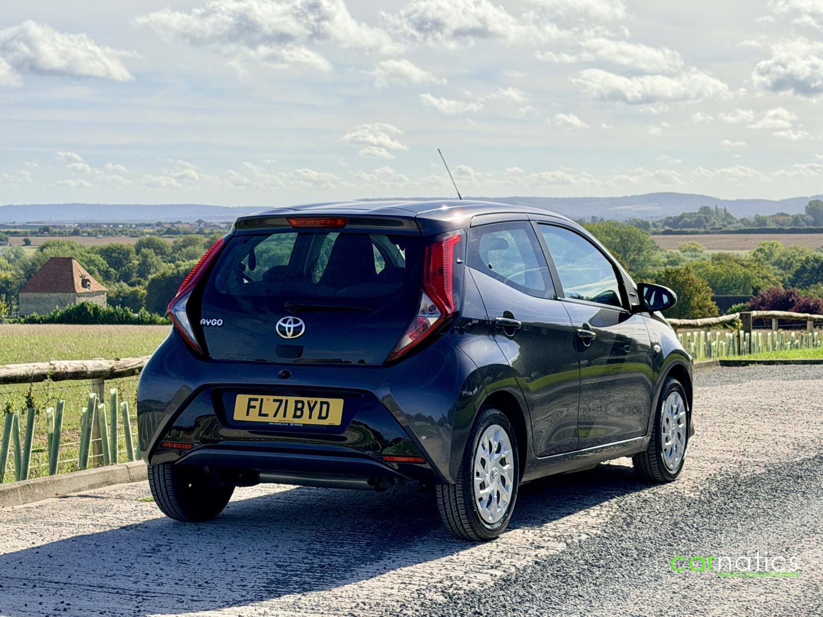 Toyota Aygo view 3