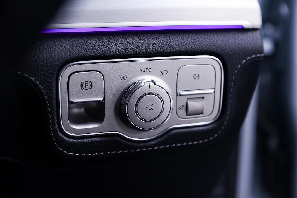 Mercedes-Benz GLE view 29