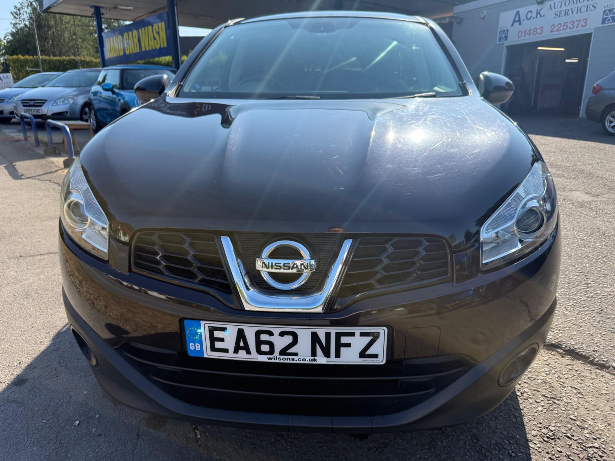 Nissan Qashqai+2 view 2