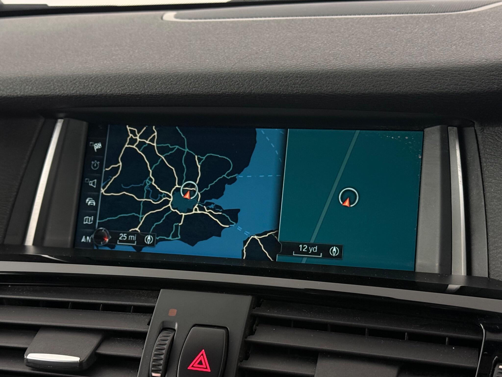 BMW X3 view 24