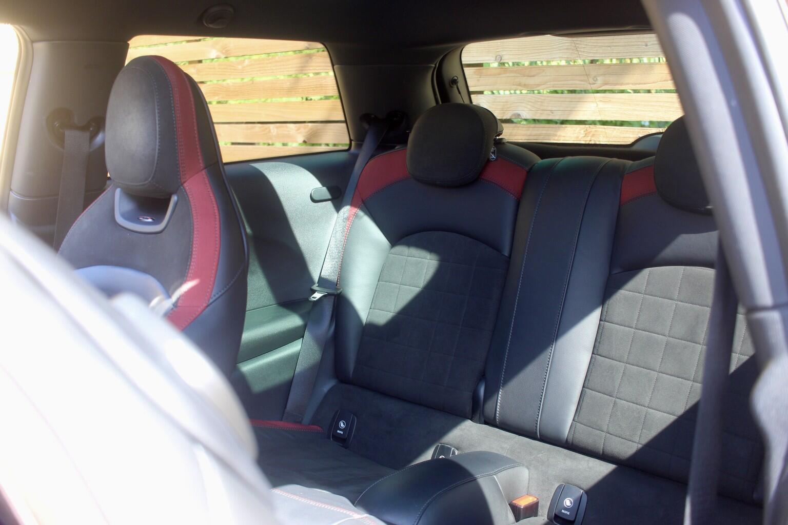 Mini Hatch view 11