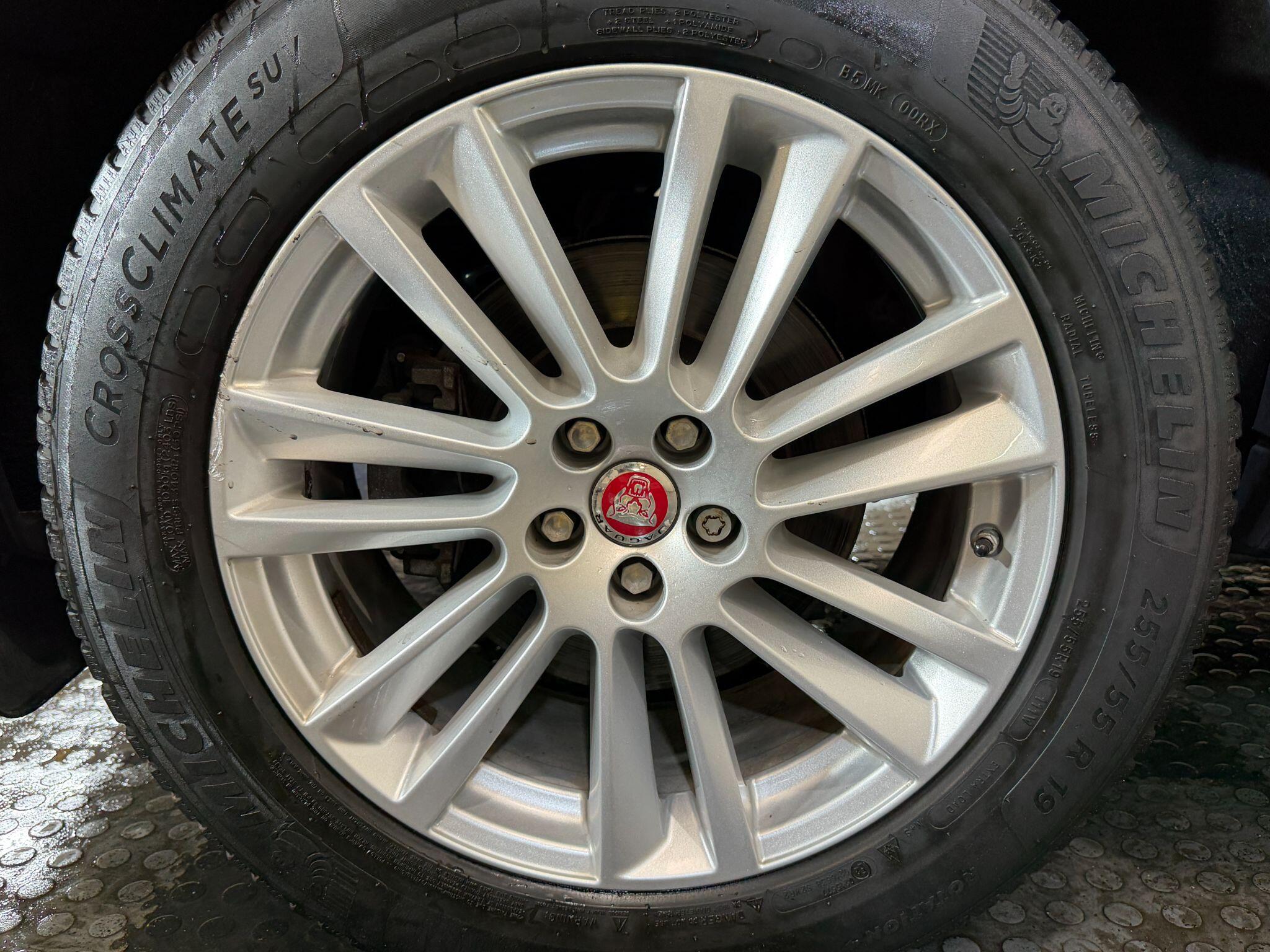 Jaguar F-Pace view 37