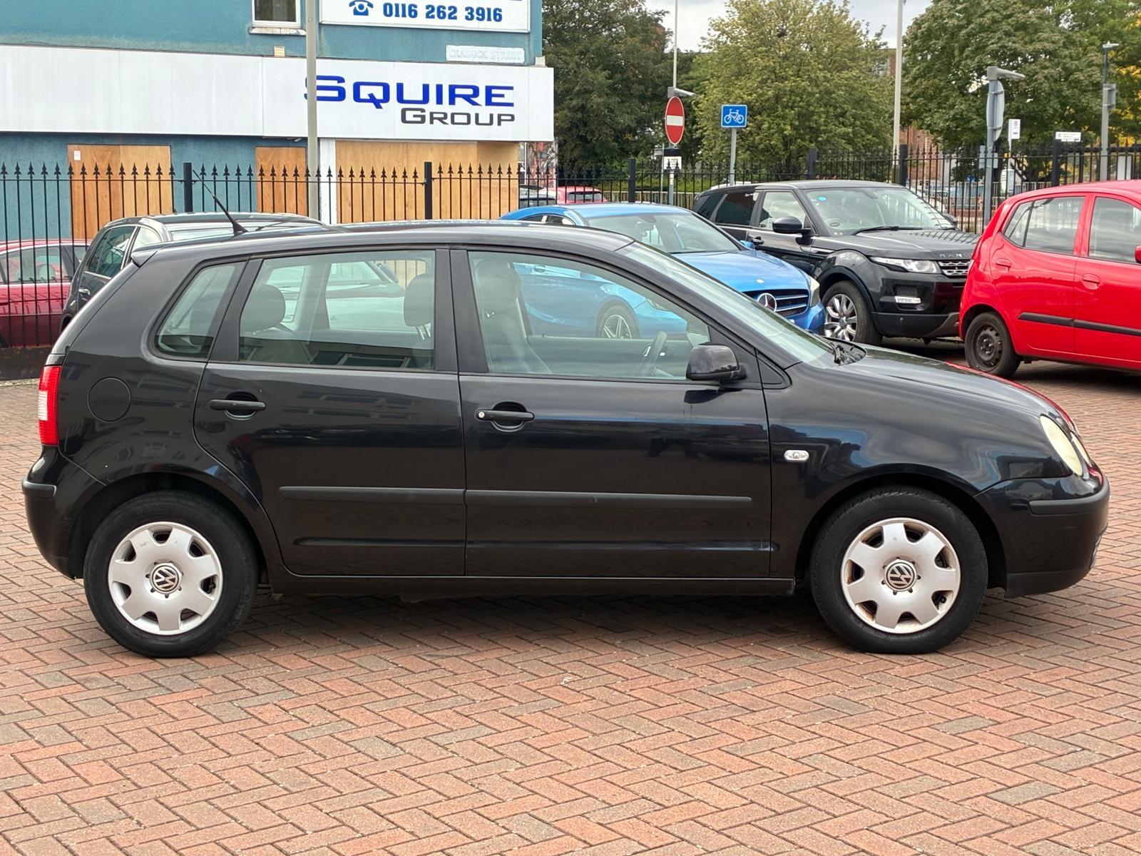 Volkswagen Polo view 4