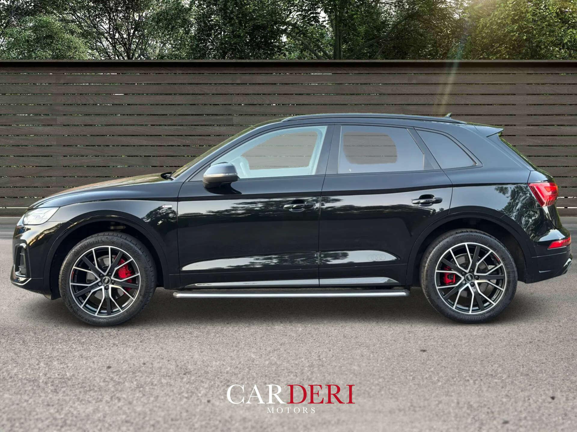 Audi Q5 view 16