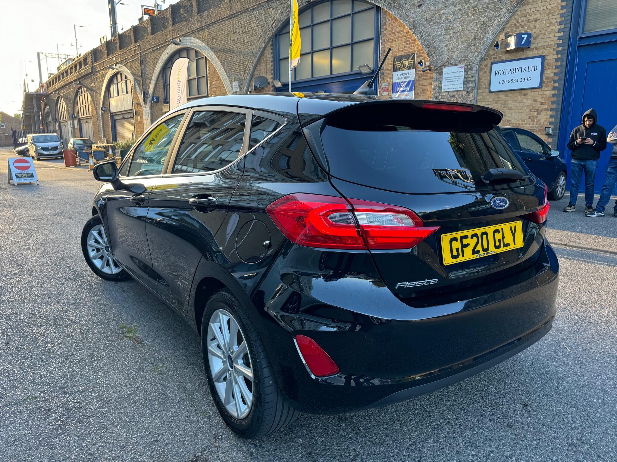 Ford Fiesta view 4