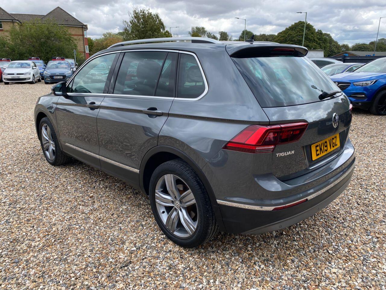 Volkswagen Tiguan view 7