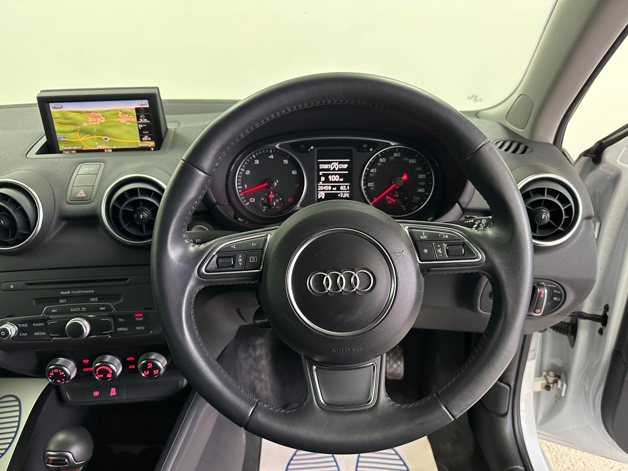 2014 Audi A1 image 15
