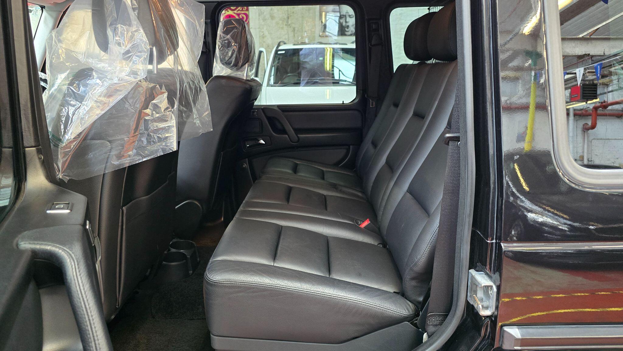 Mercedes-Benz G-Class view 30