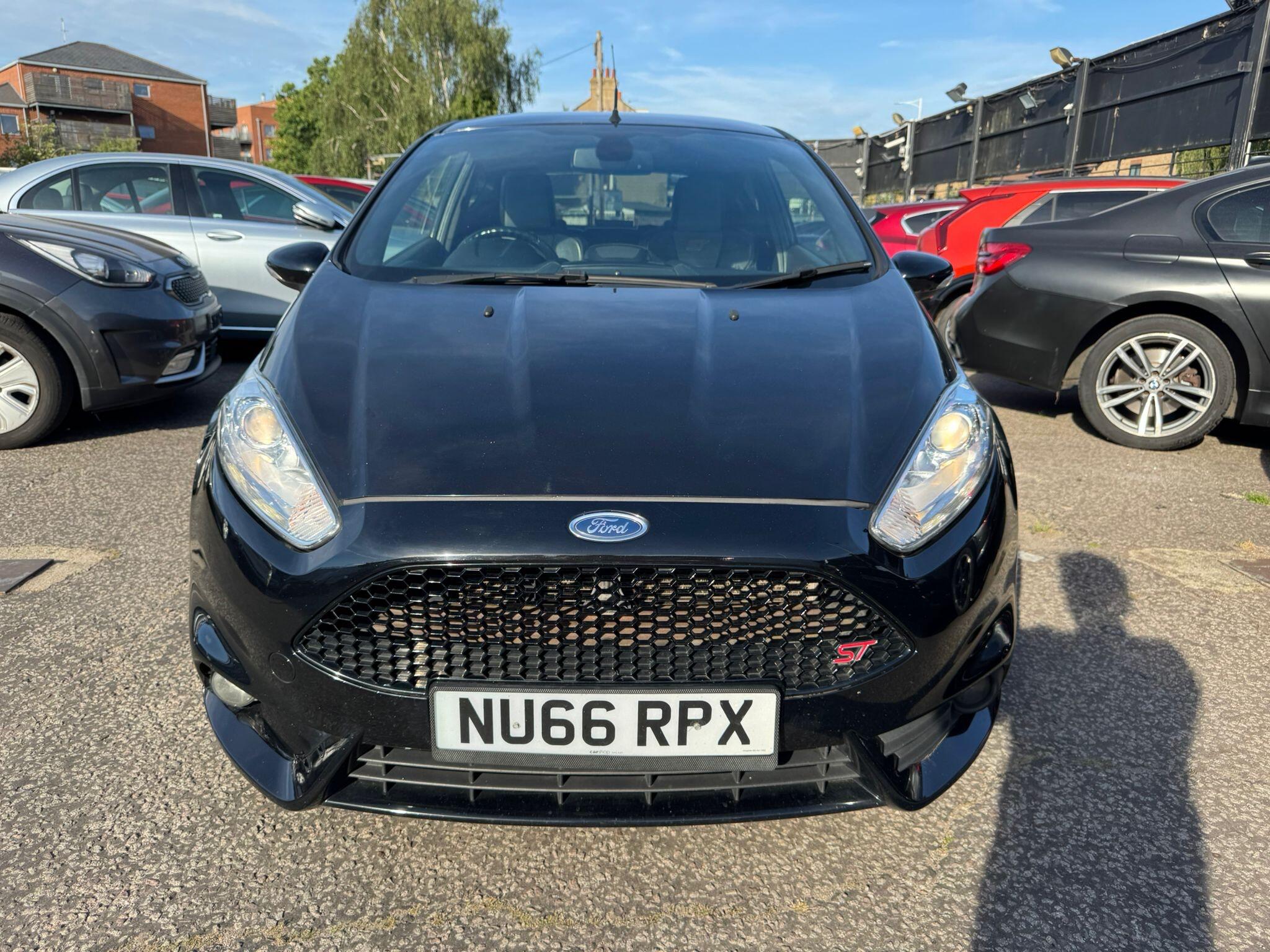 Ford Fiesta view 4
