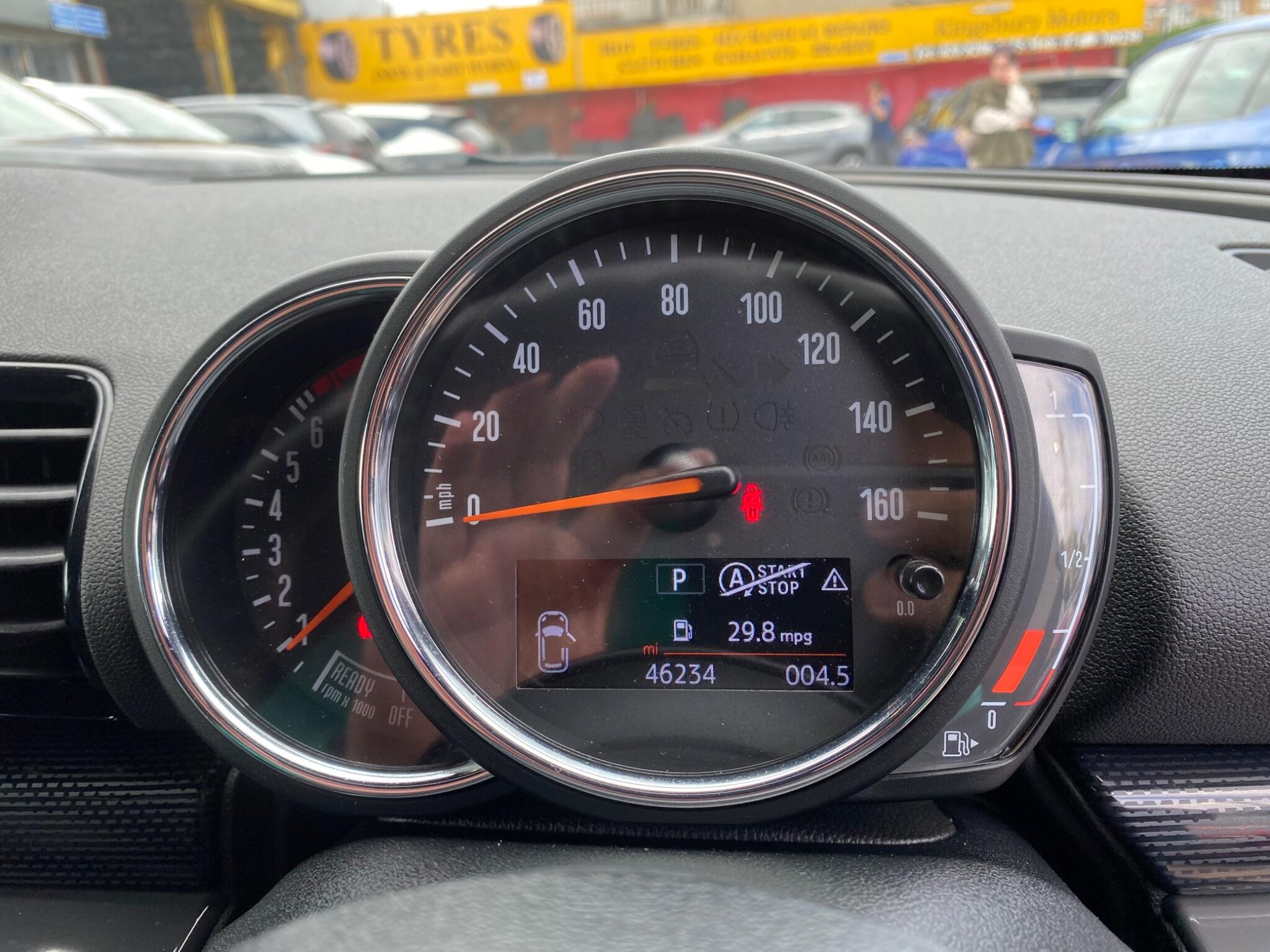 Mini Clubman view 21