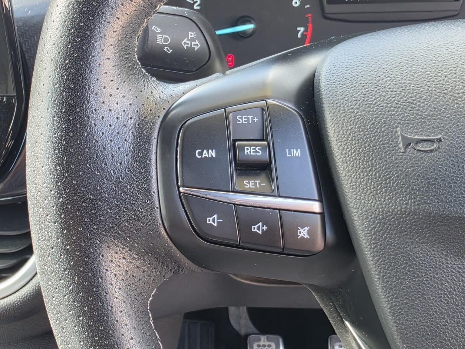 Ford Fiesta view 25