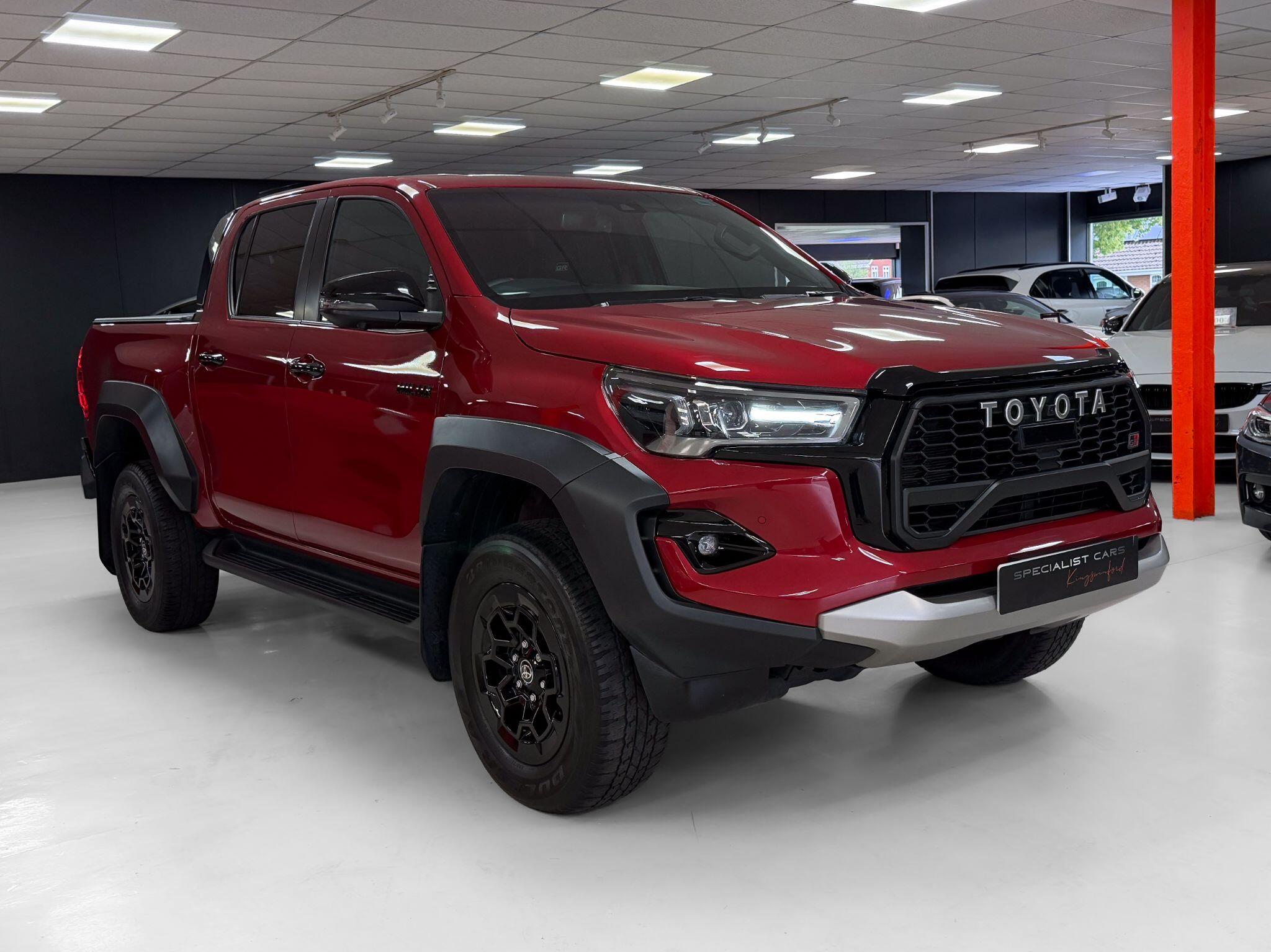 Toyota Hilux view 8