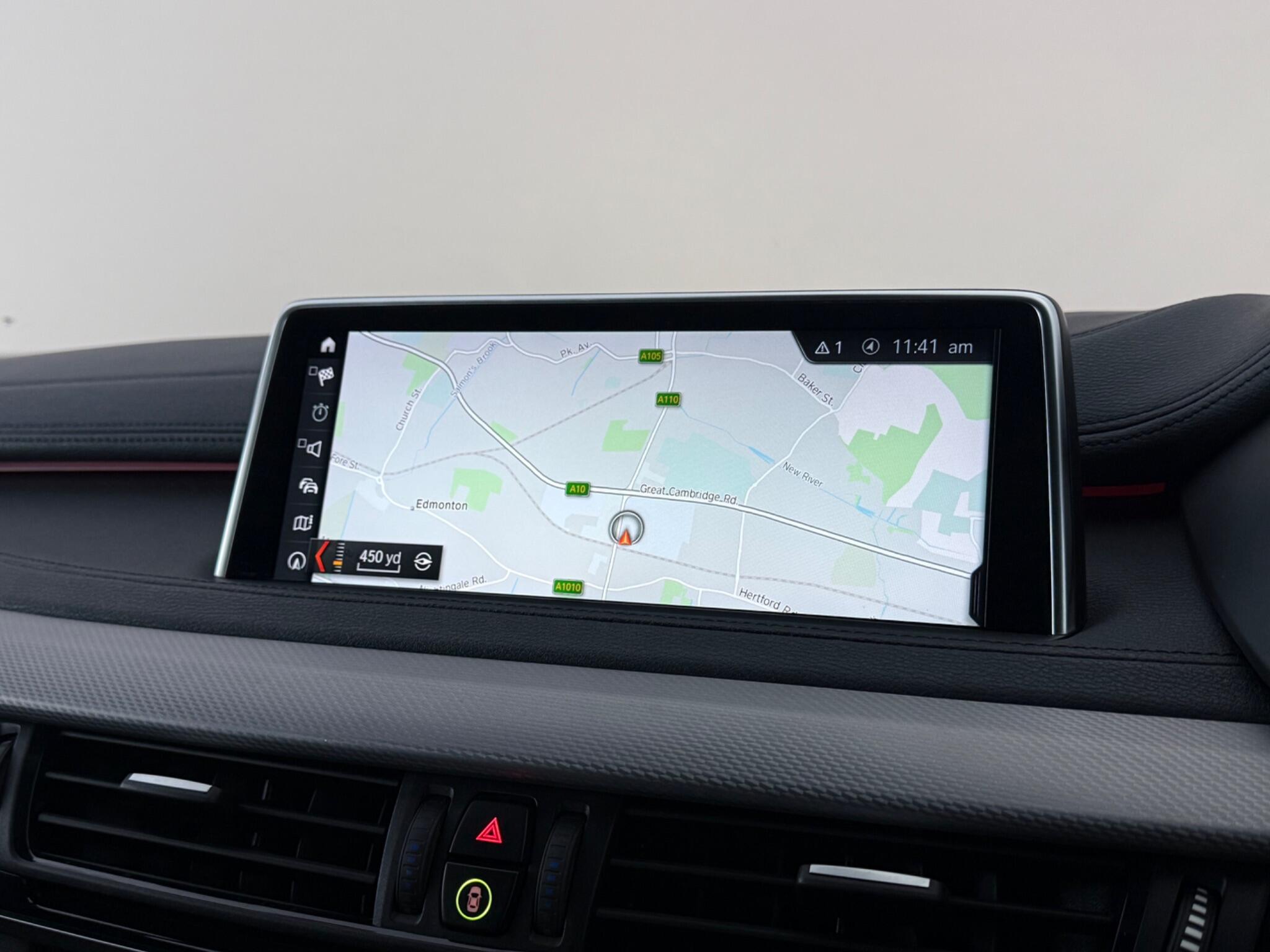 BMW X6 view 23