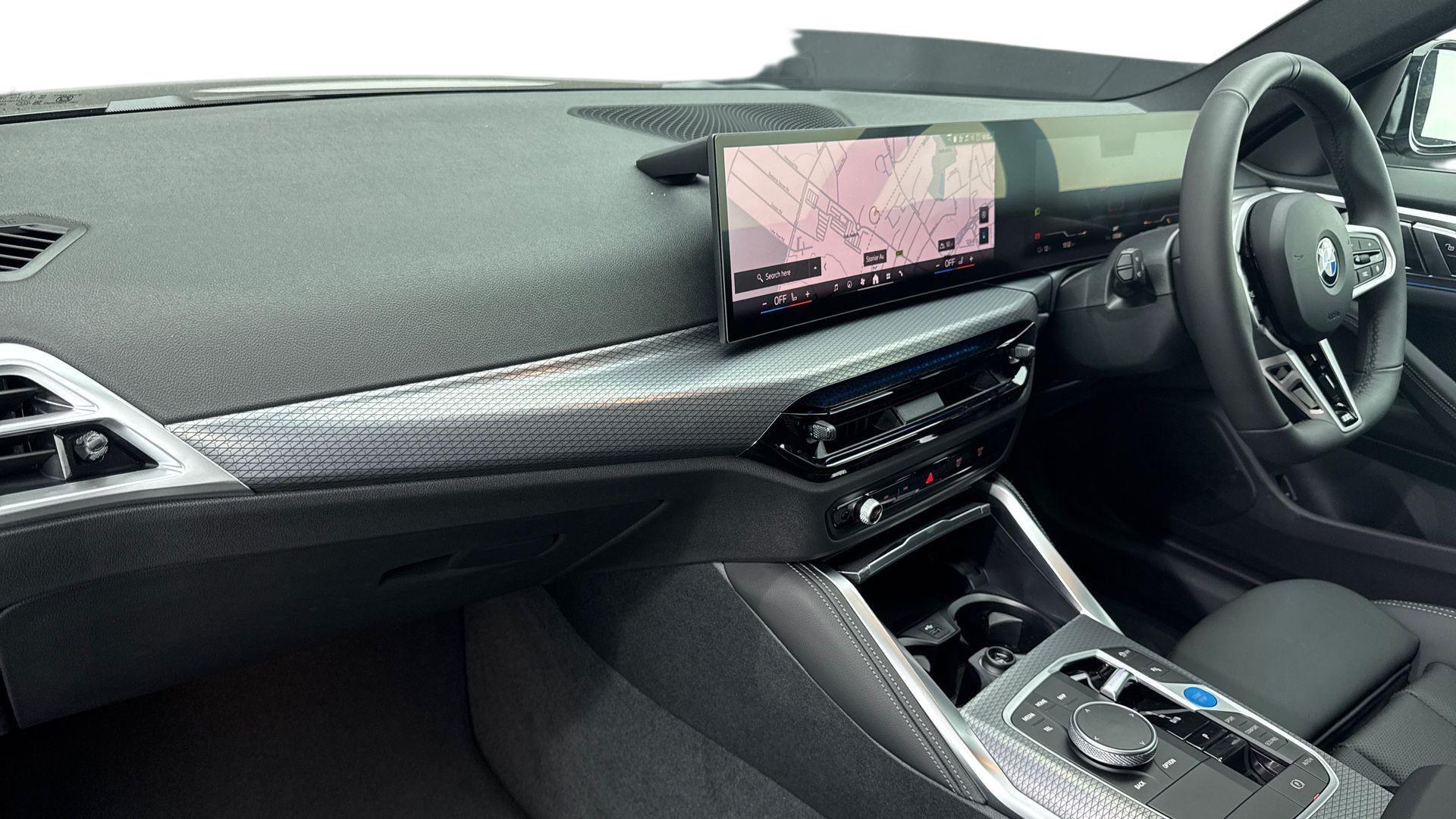 BMW i4 view 7