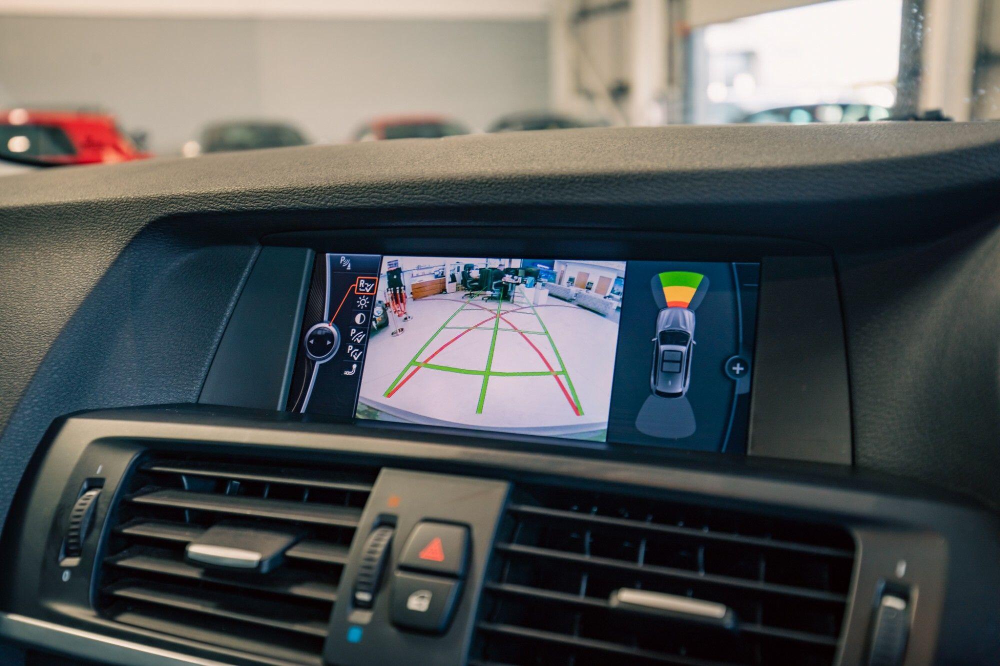 BMW X3 view 19