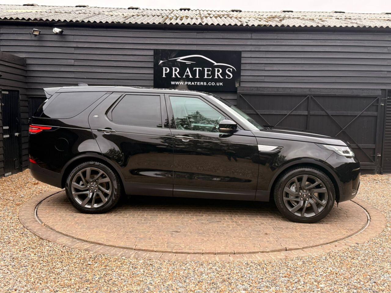 Land Rover Discovery view 4
