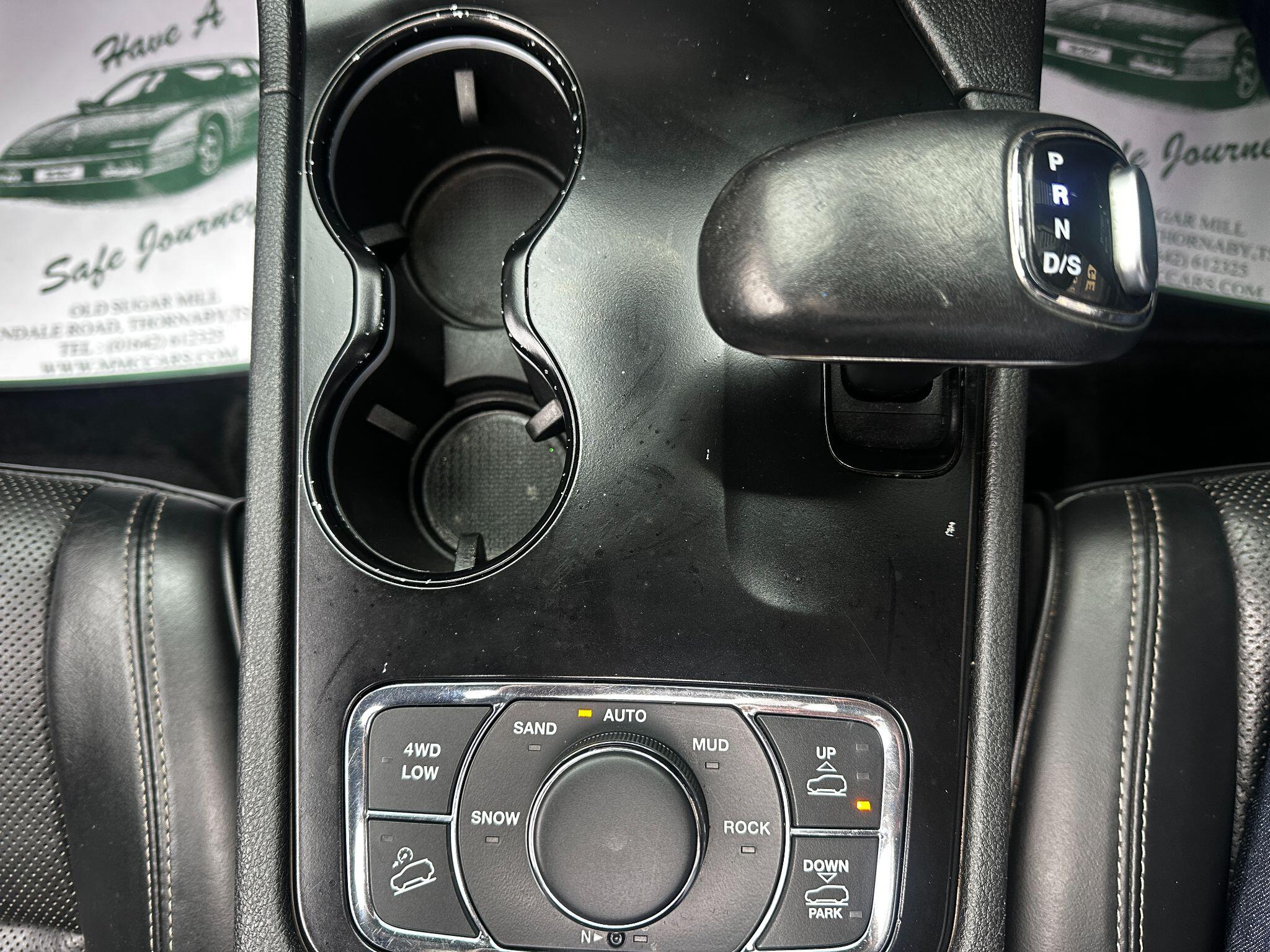Jeep Grand Cherokee view 19