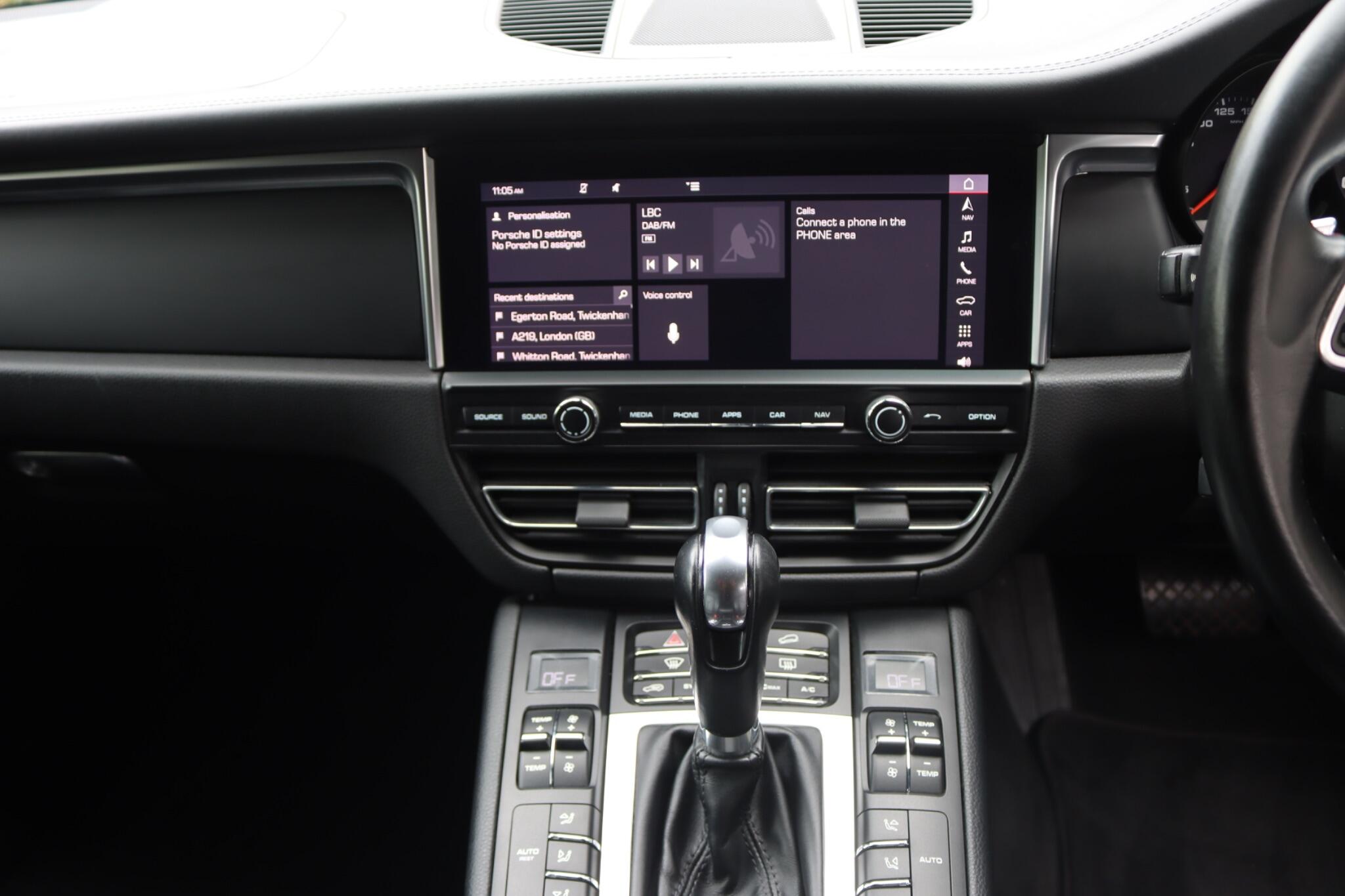 Porsche Macan view 58