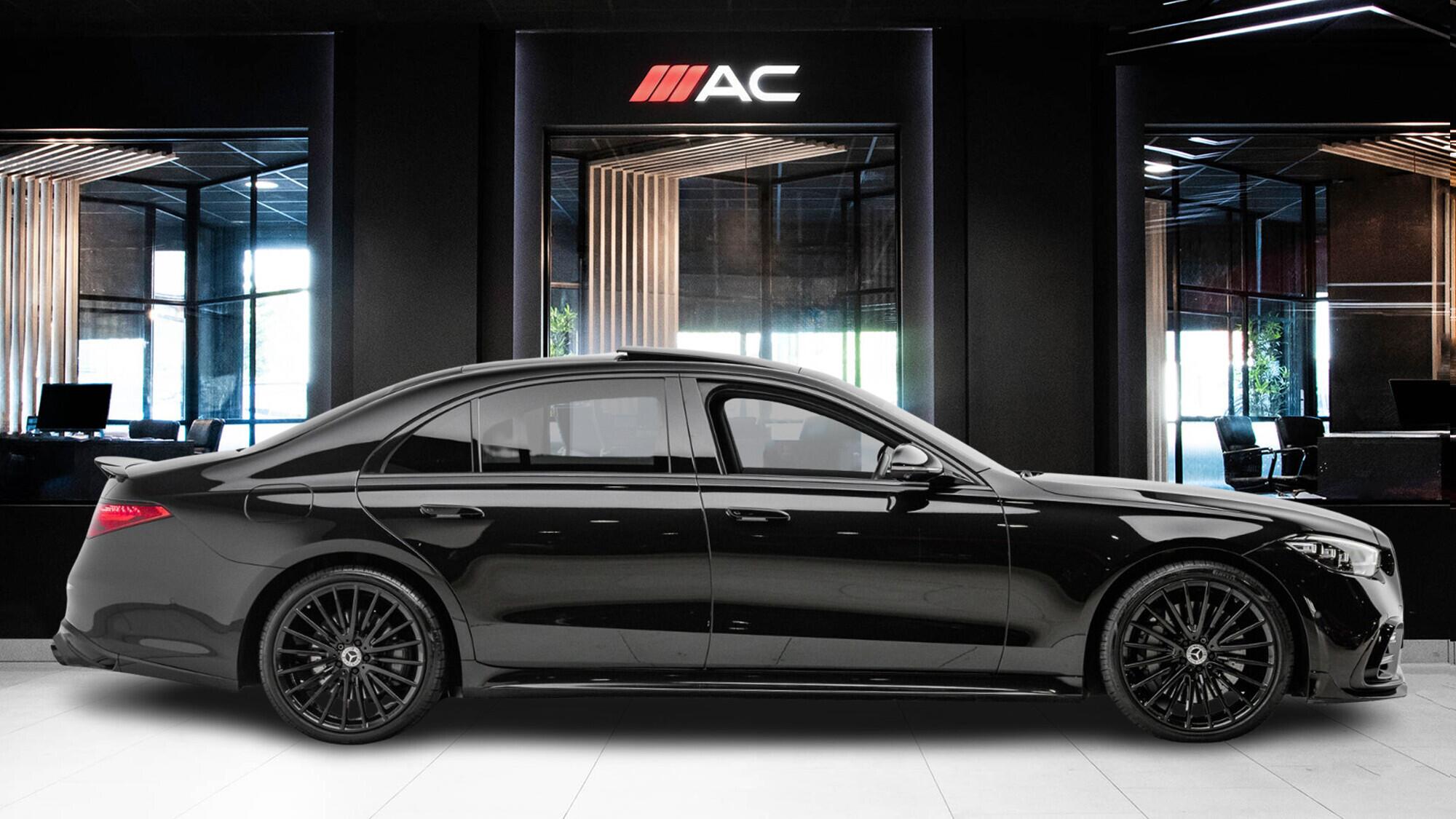 Mercedes-Benz S Class view 3