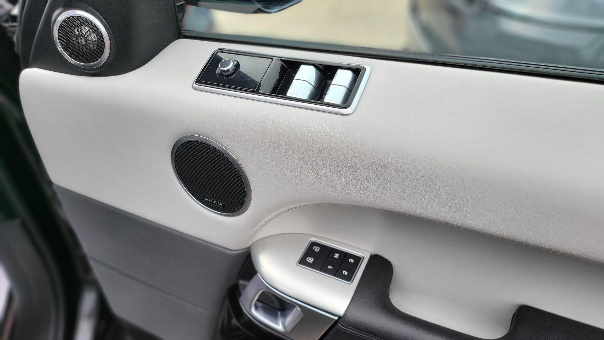 Land Rover Range Rover Sport view 29