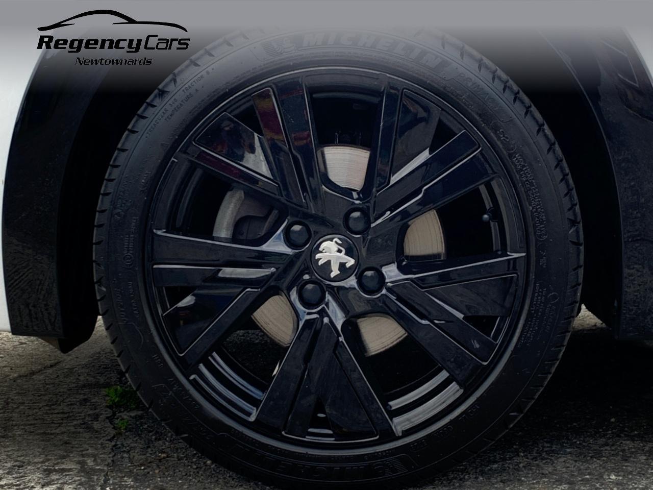 Peugeot 208 view 28