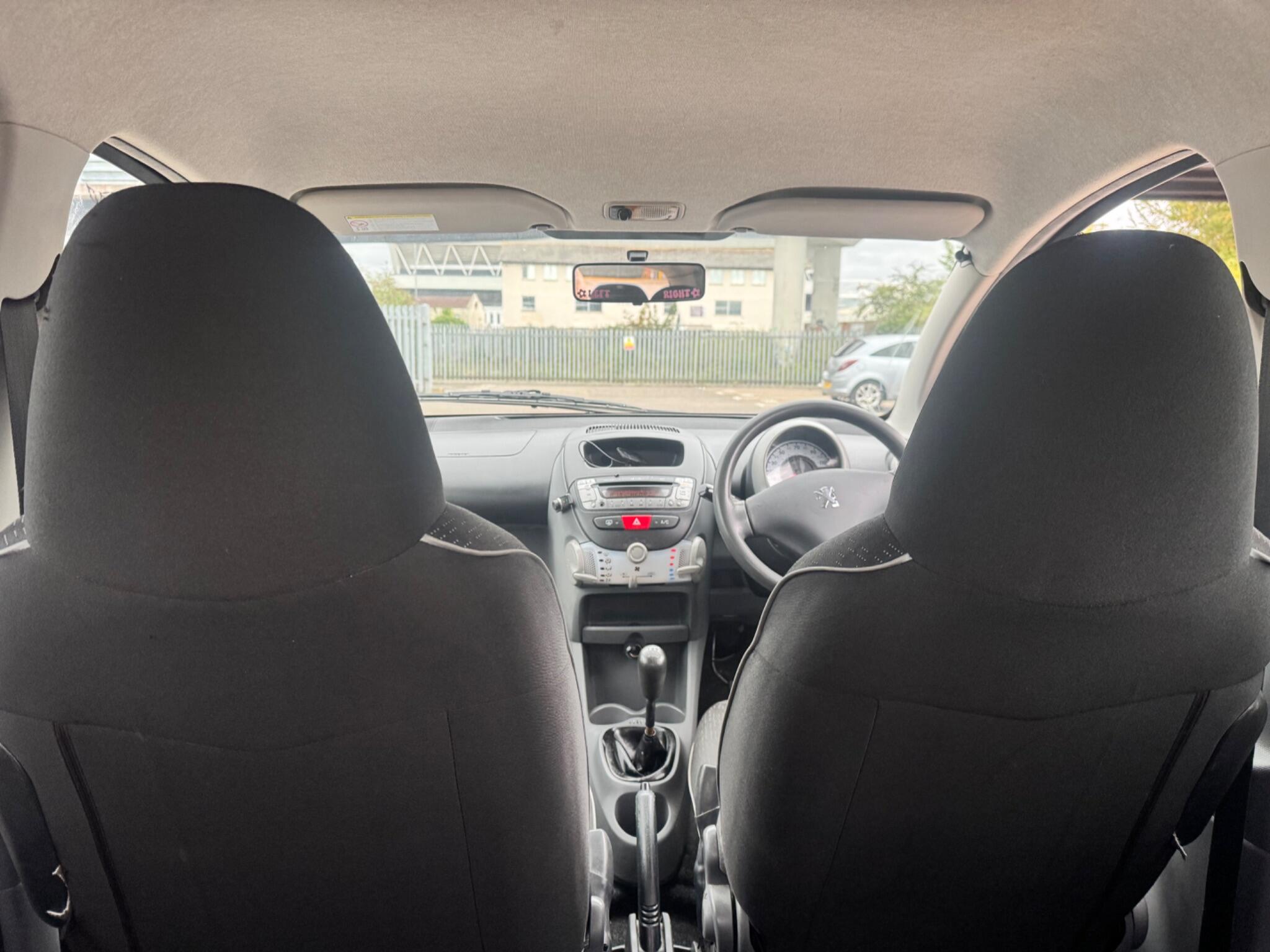 Peugeot 107 view 28