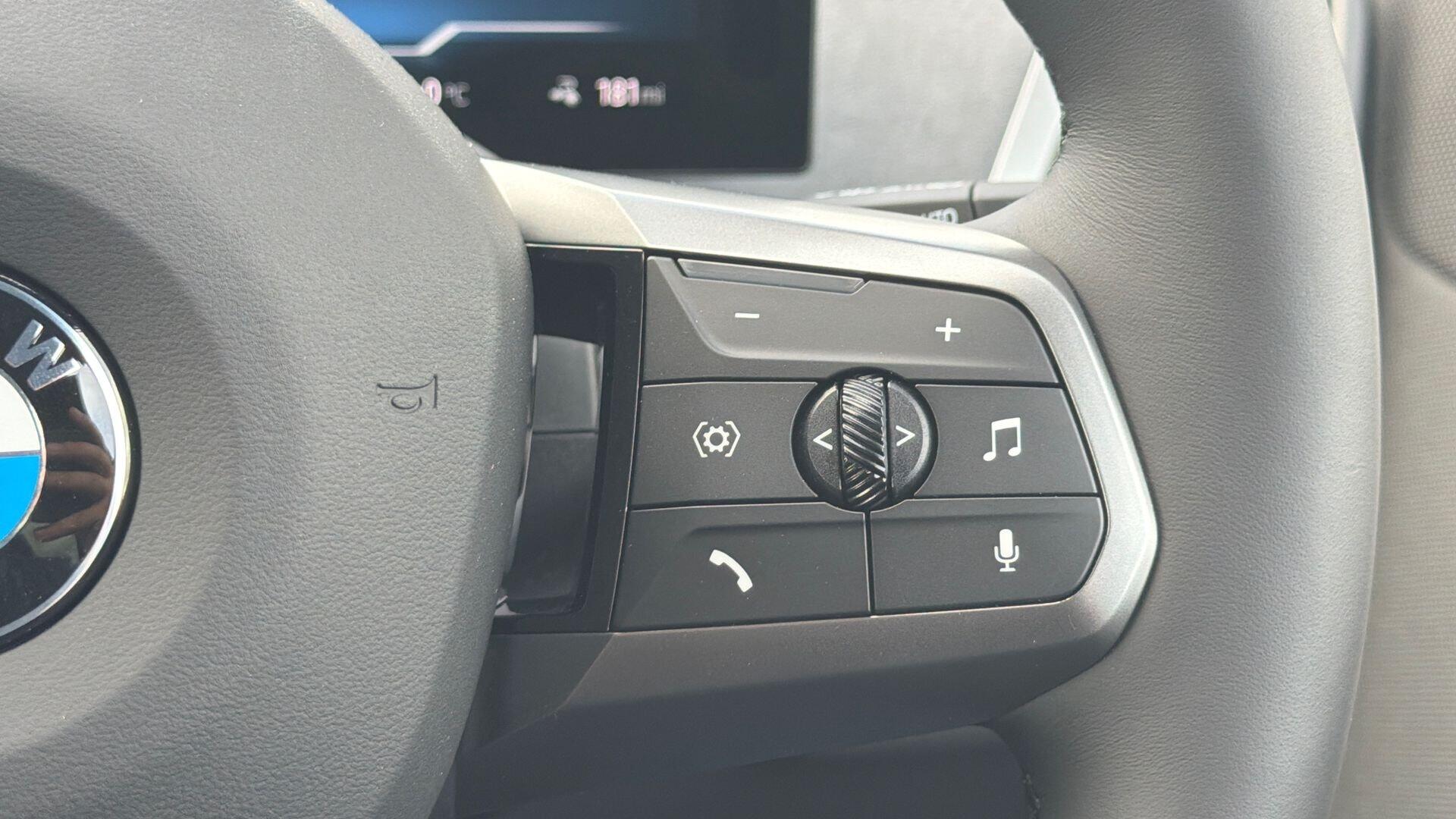 BMW Ix view 19