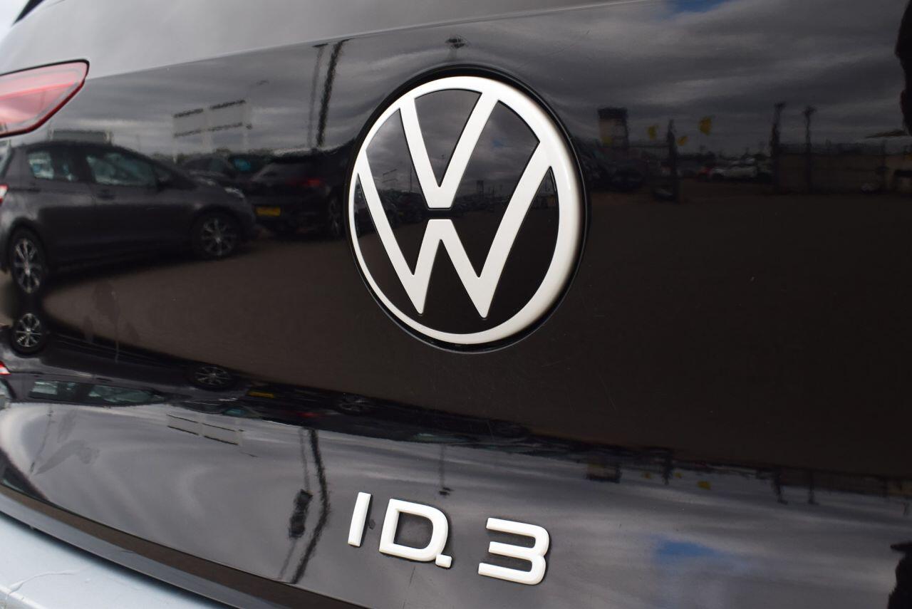 Volkswagen Id.3 view 10