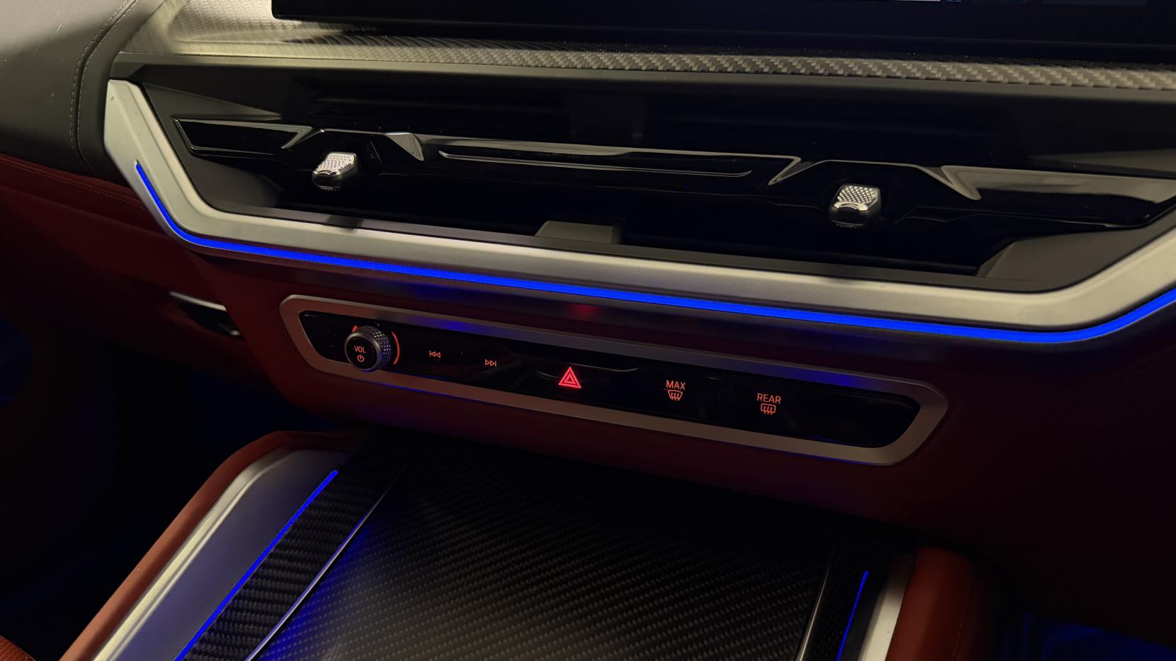BMW XM view 23