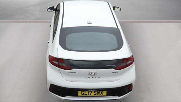 Hyundai Ioniq view 11