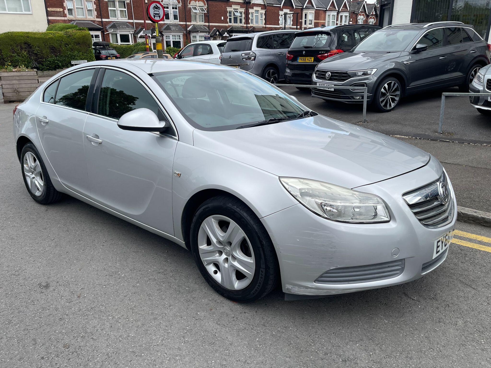 Vauxhall Insignia view 4