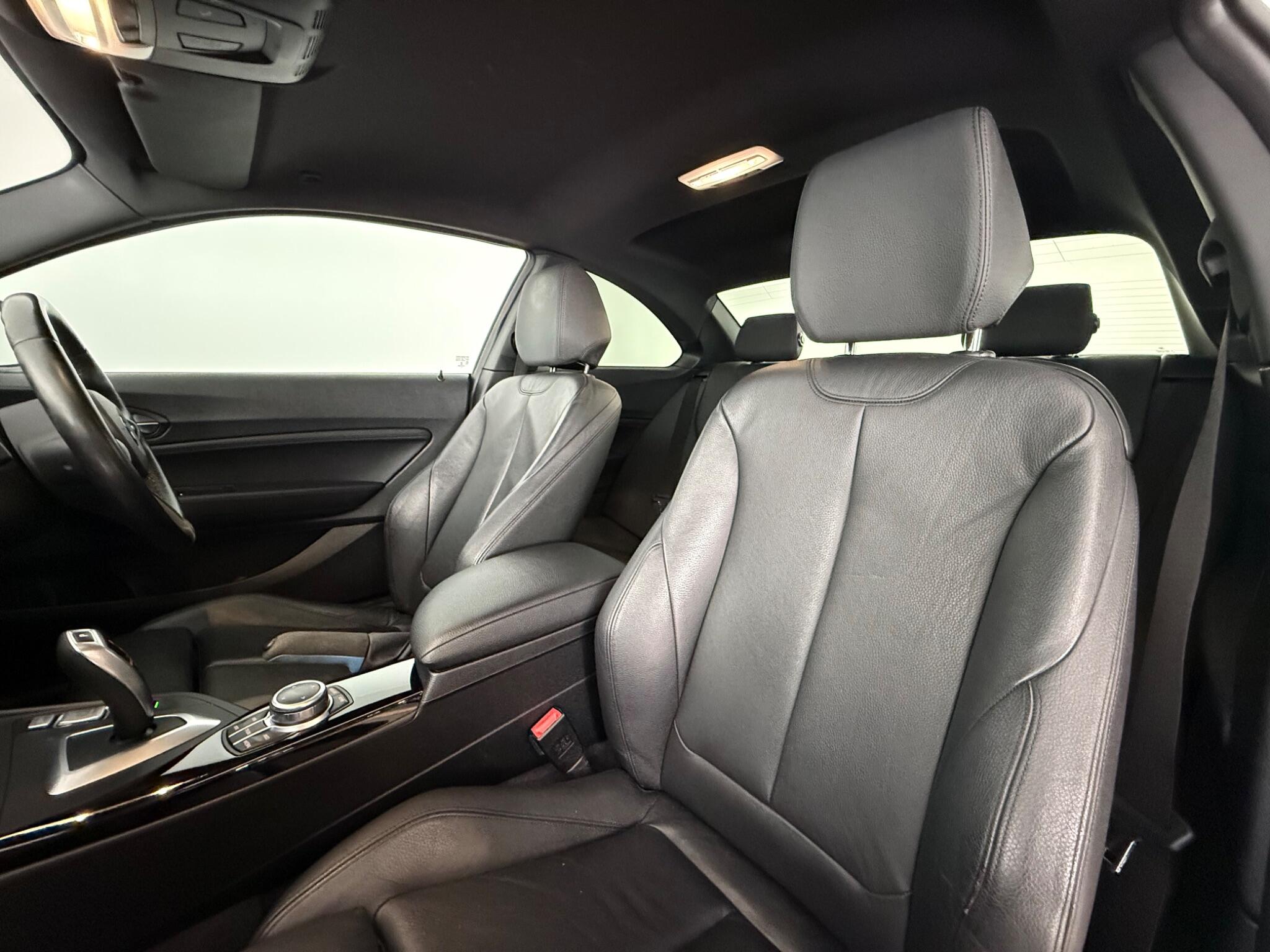 BMW 2 Series view 28