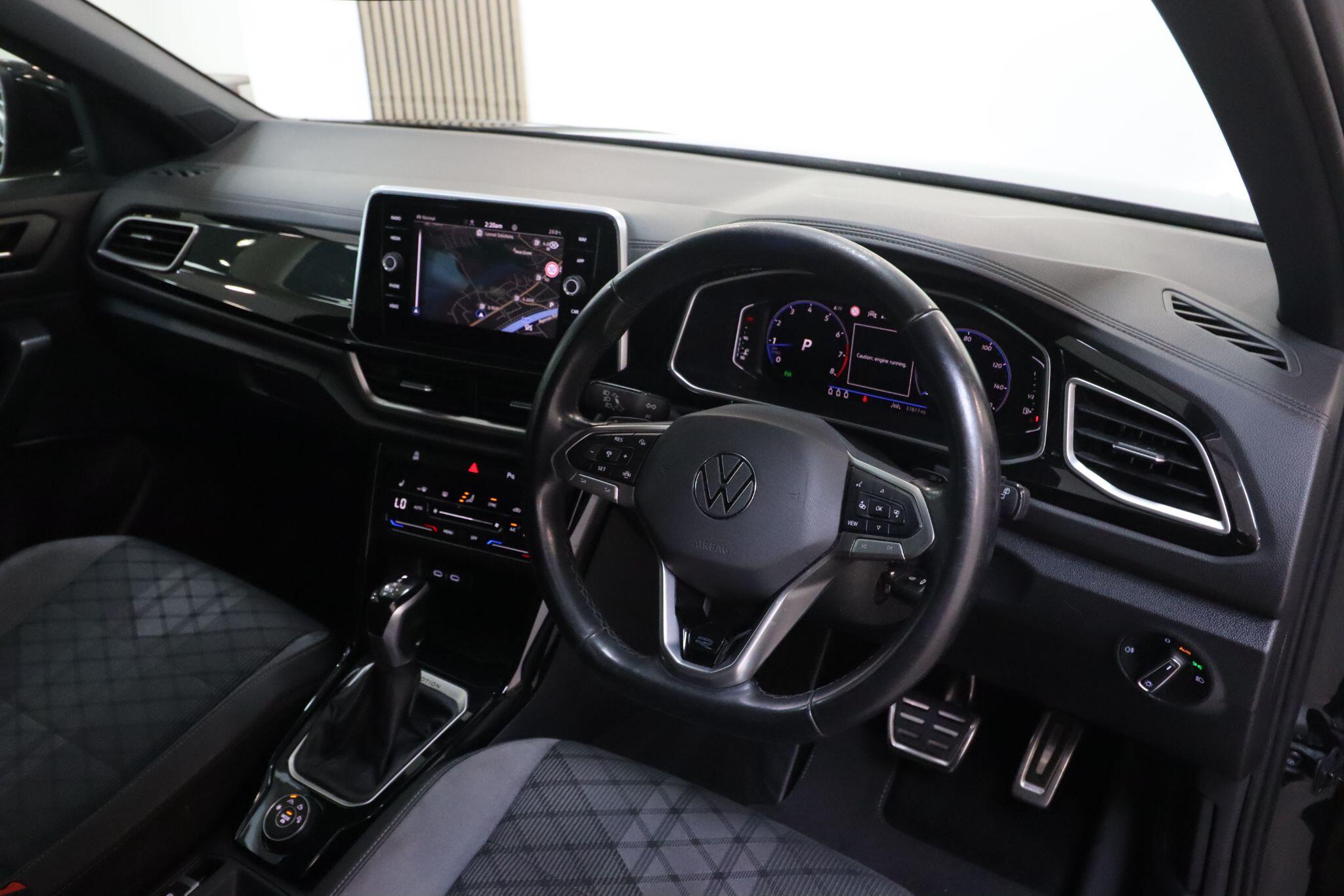 Volkswagen T-Roc view 15