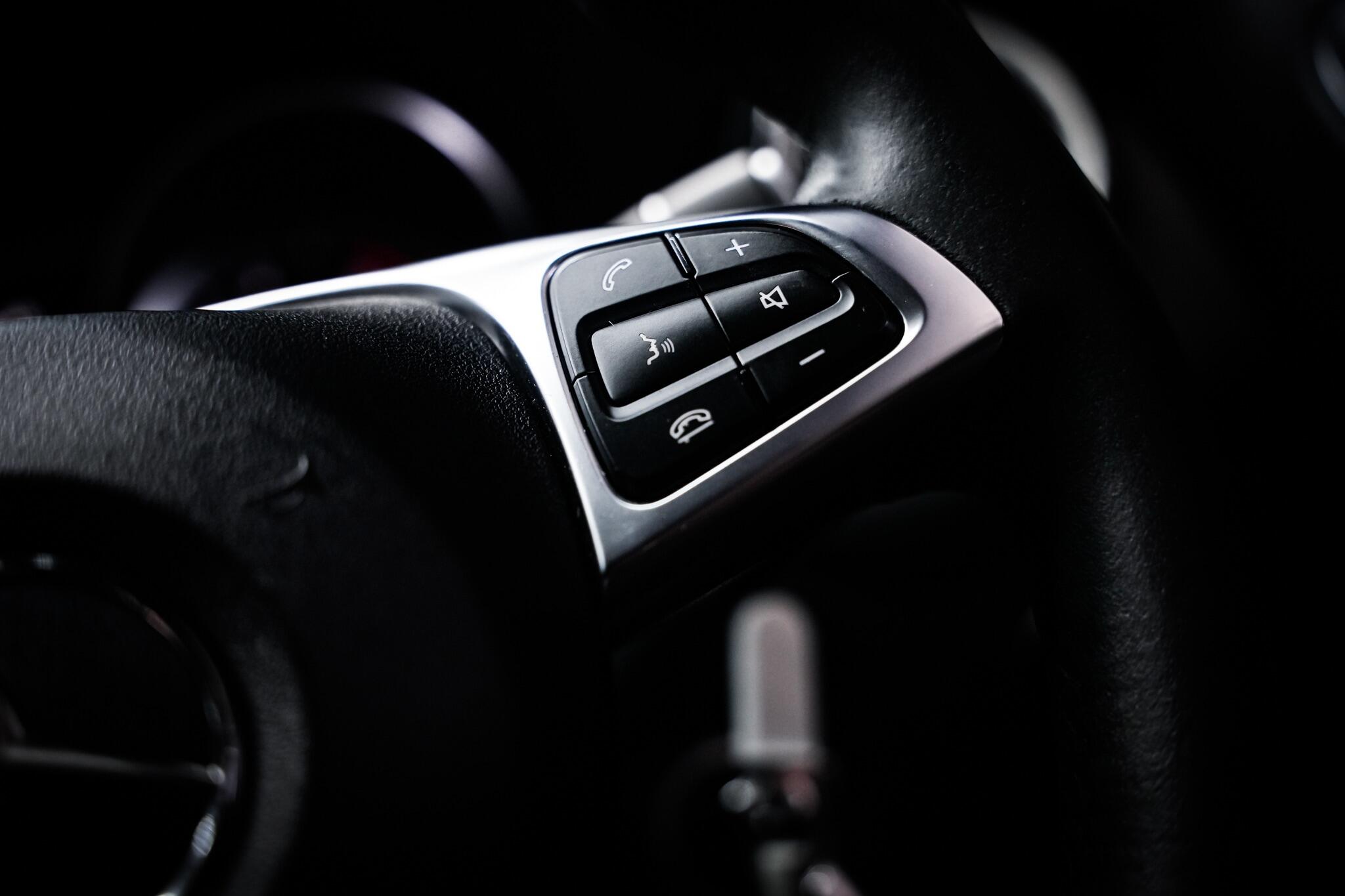 Mercedes-Benz Gla view 45