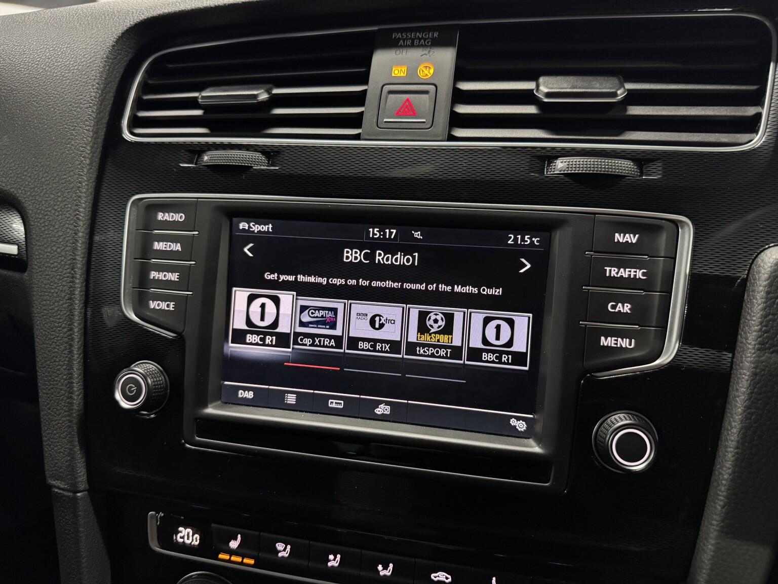 Volkswagen Golf view 20