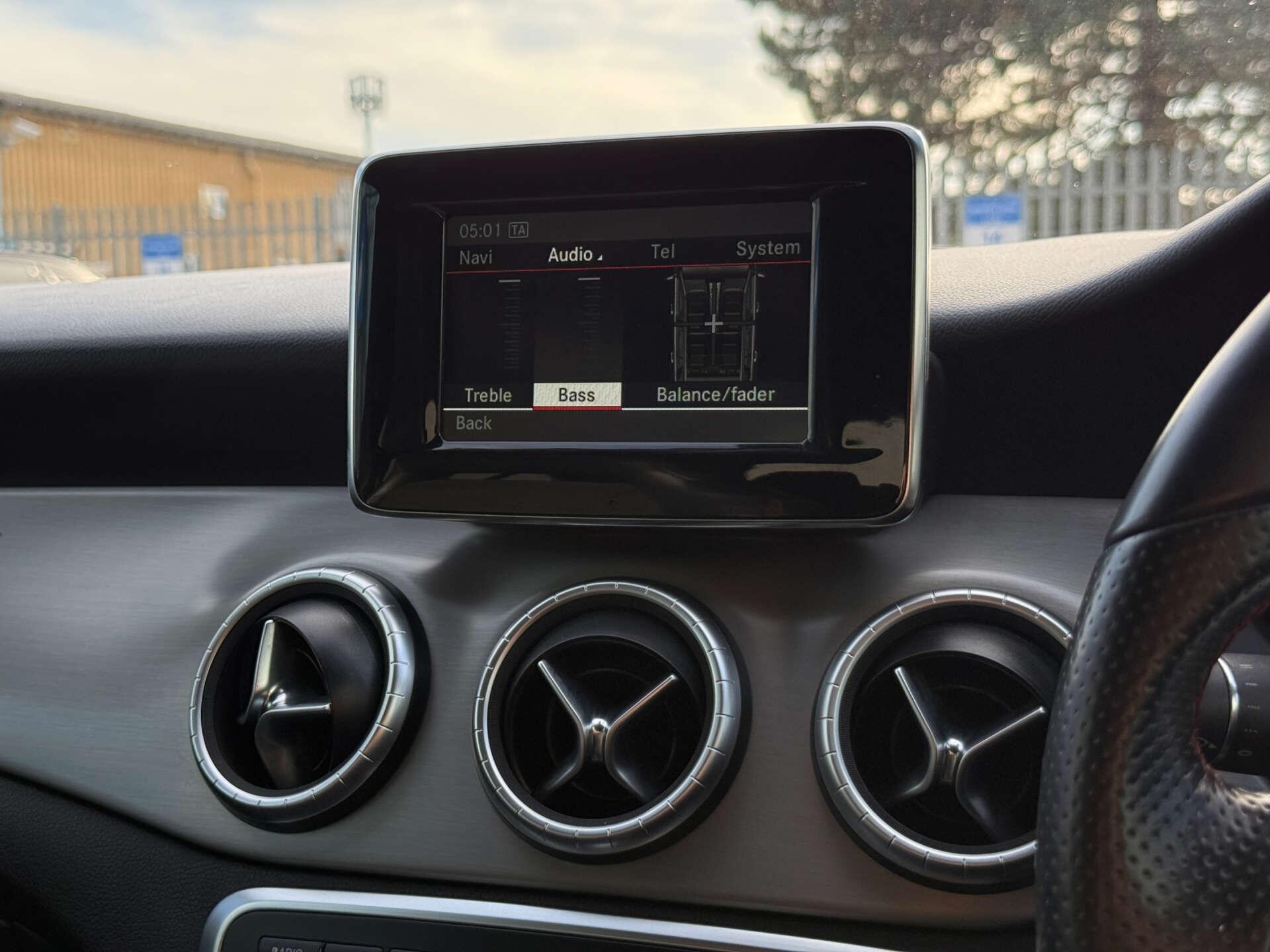 Mercedes-Benz Cla view 68