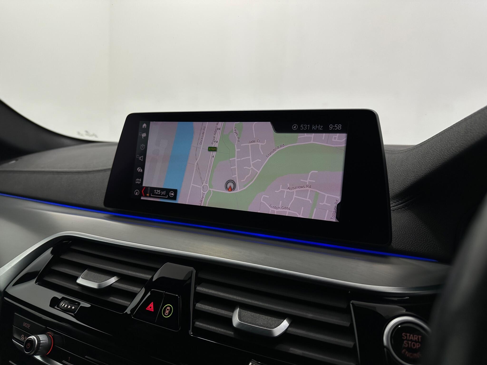 BMW 5 Series view 23