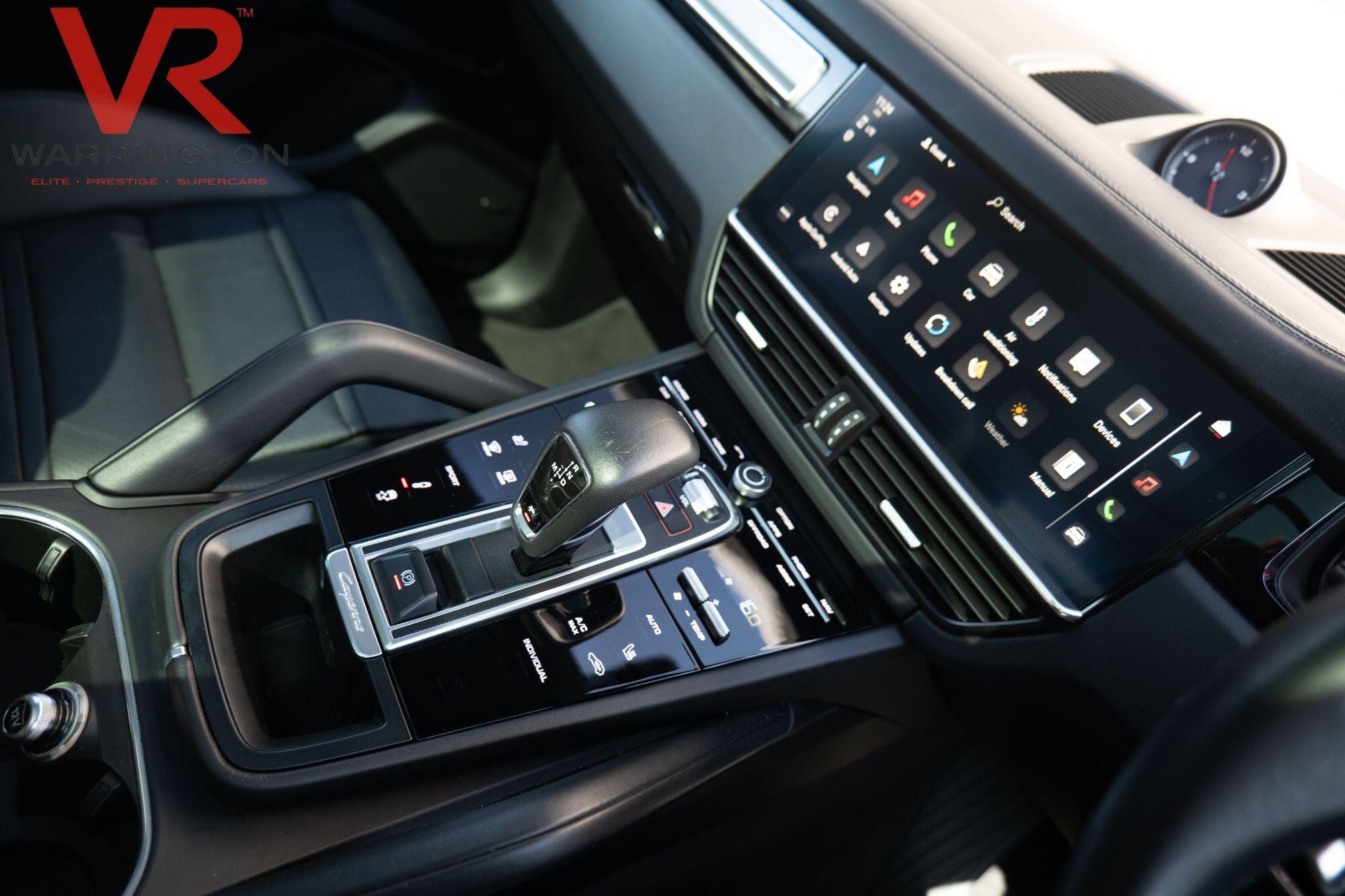 Porsche Cayenne view 27