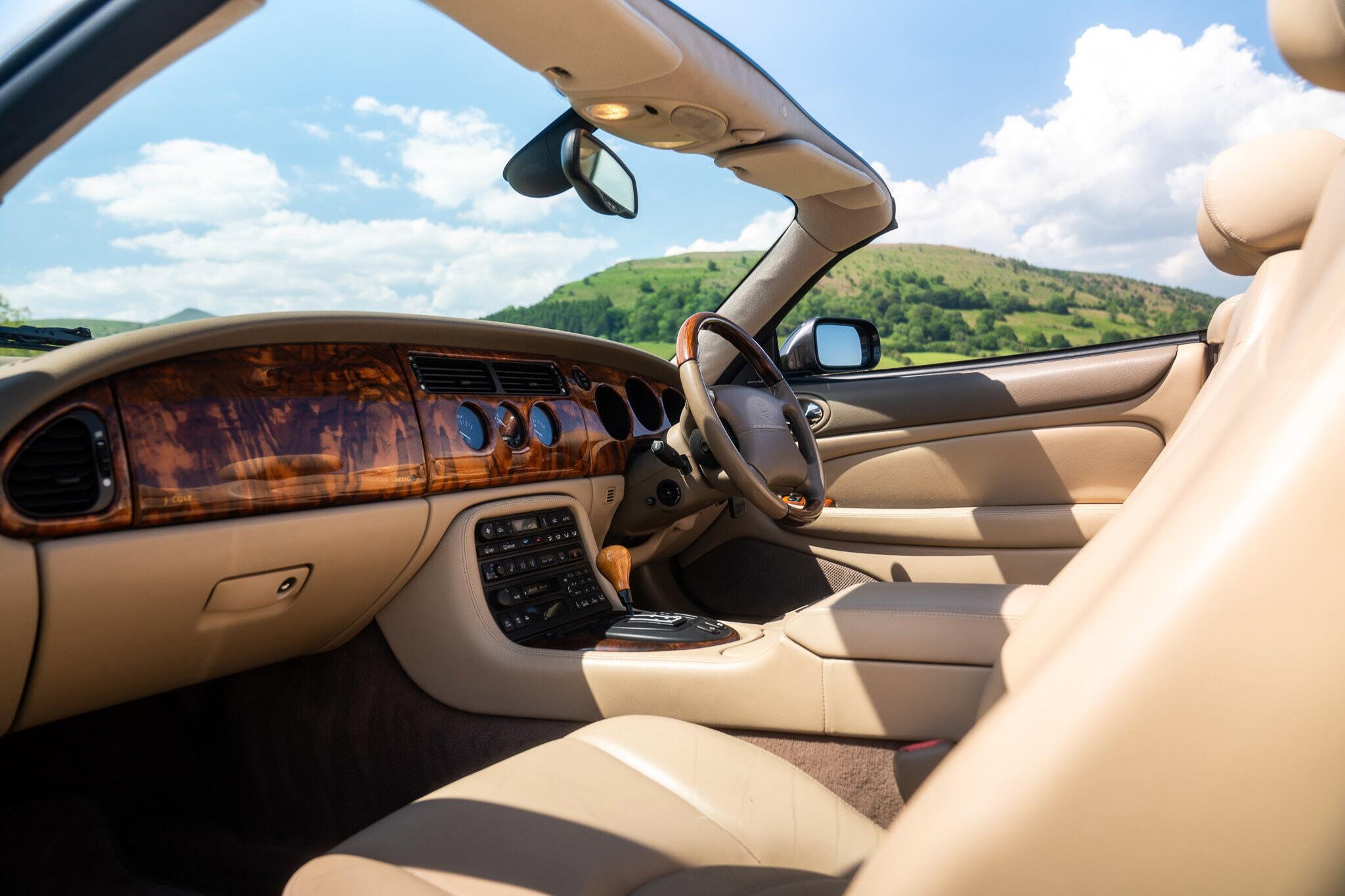 Jaguar XKR view 26