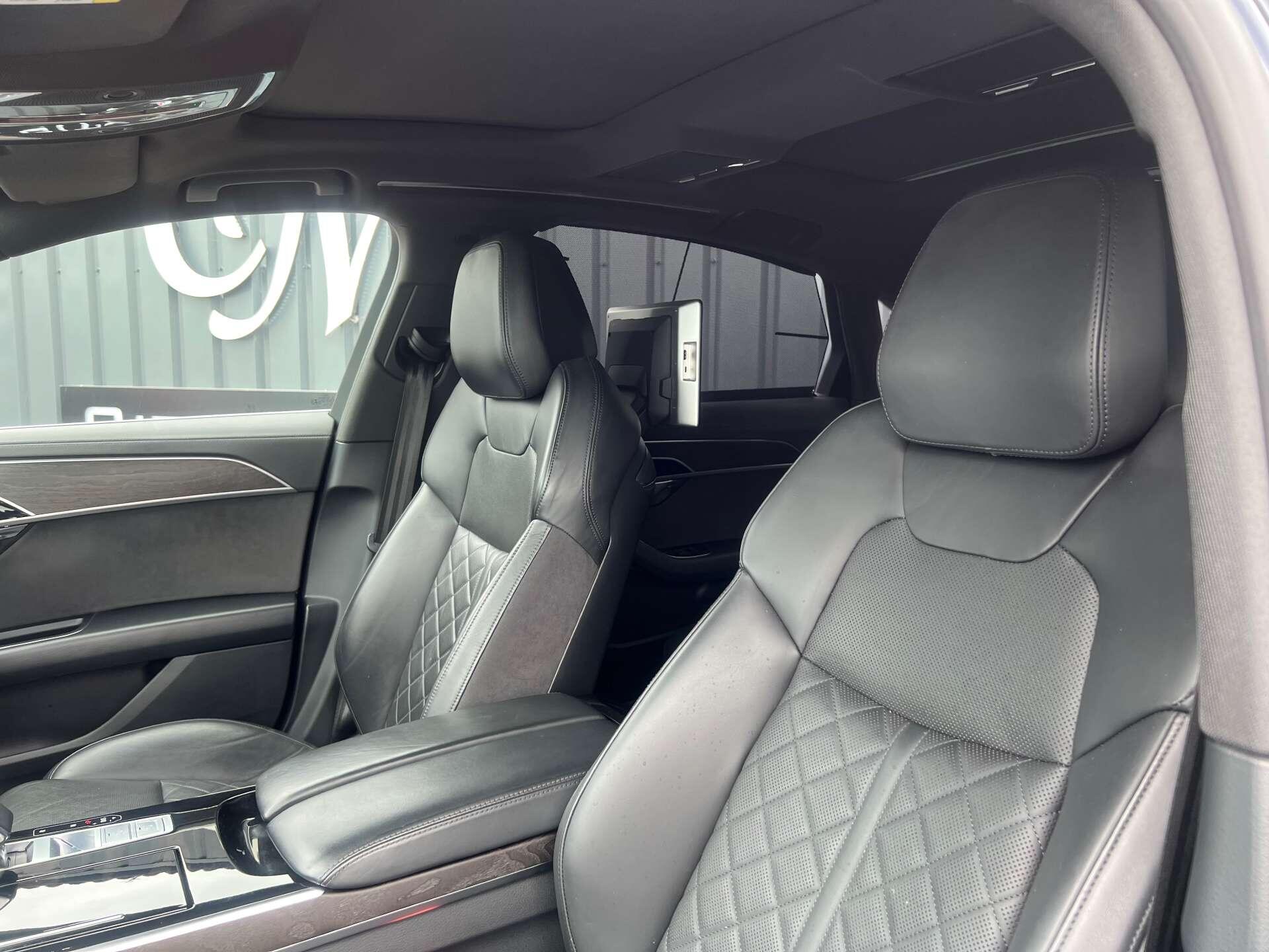 Audi A8 view 47