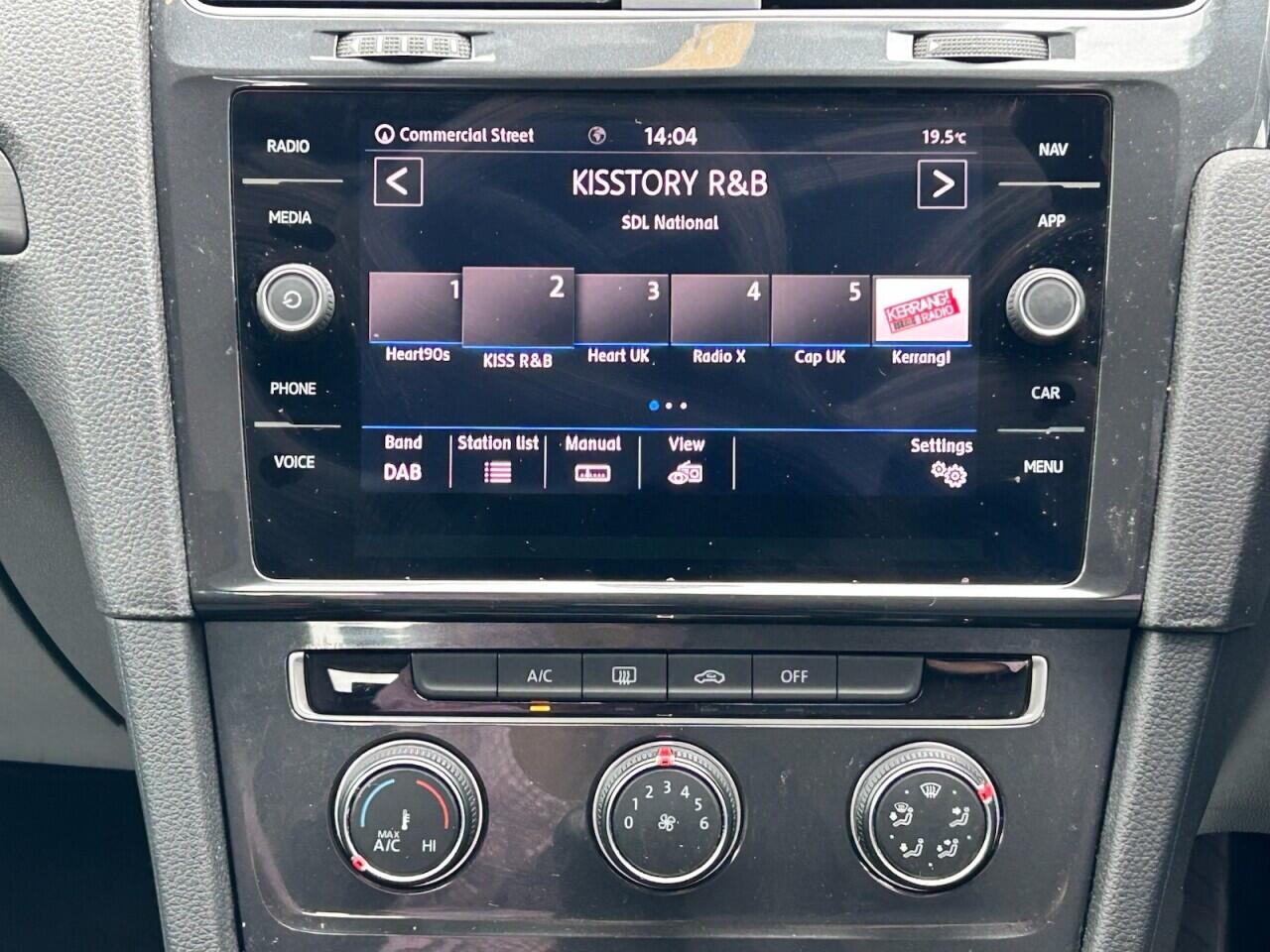 Volkswagen Golf view 33