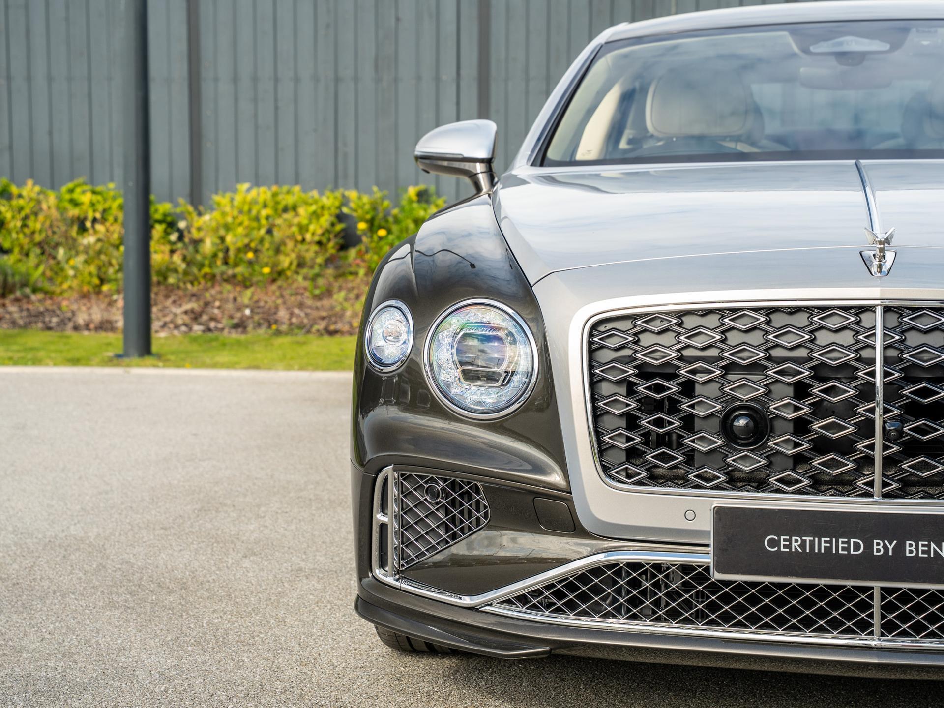 Bentley Flying Spur view 45