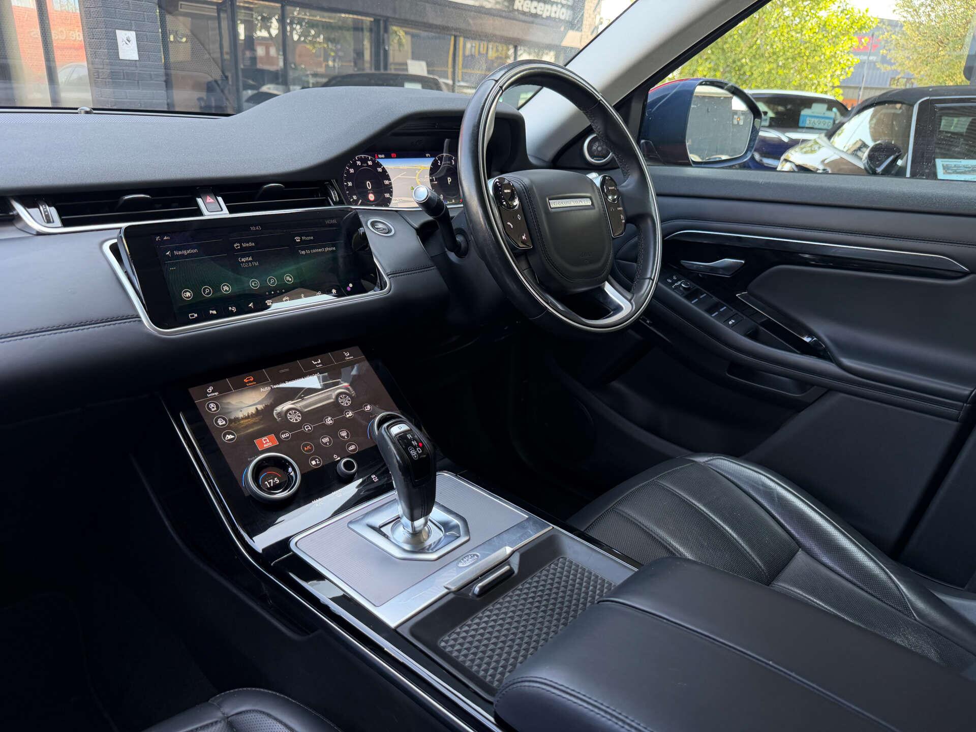 Land Rover Range Rover Evoque view 25