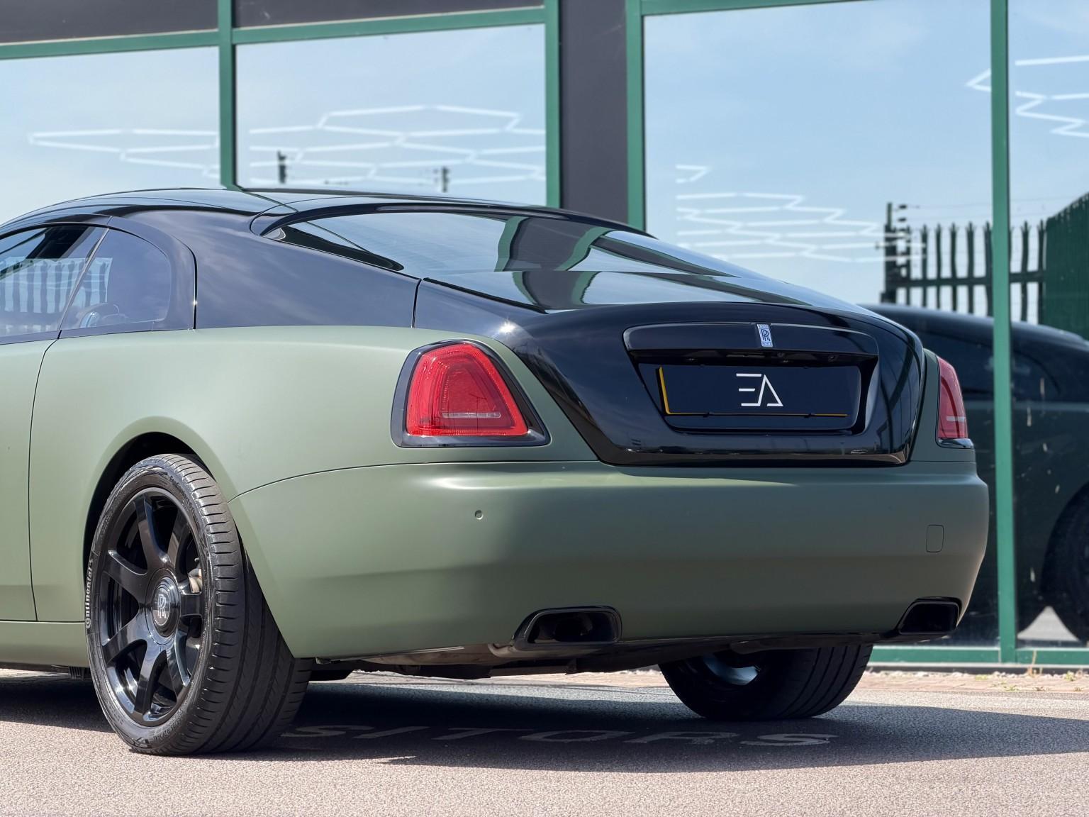 Rolls-Royce Wraith view 25