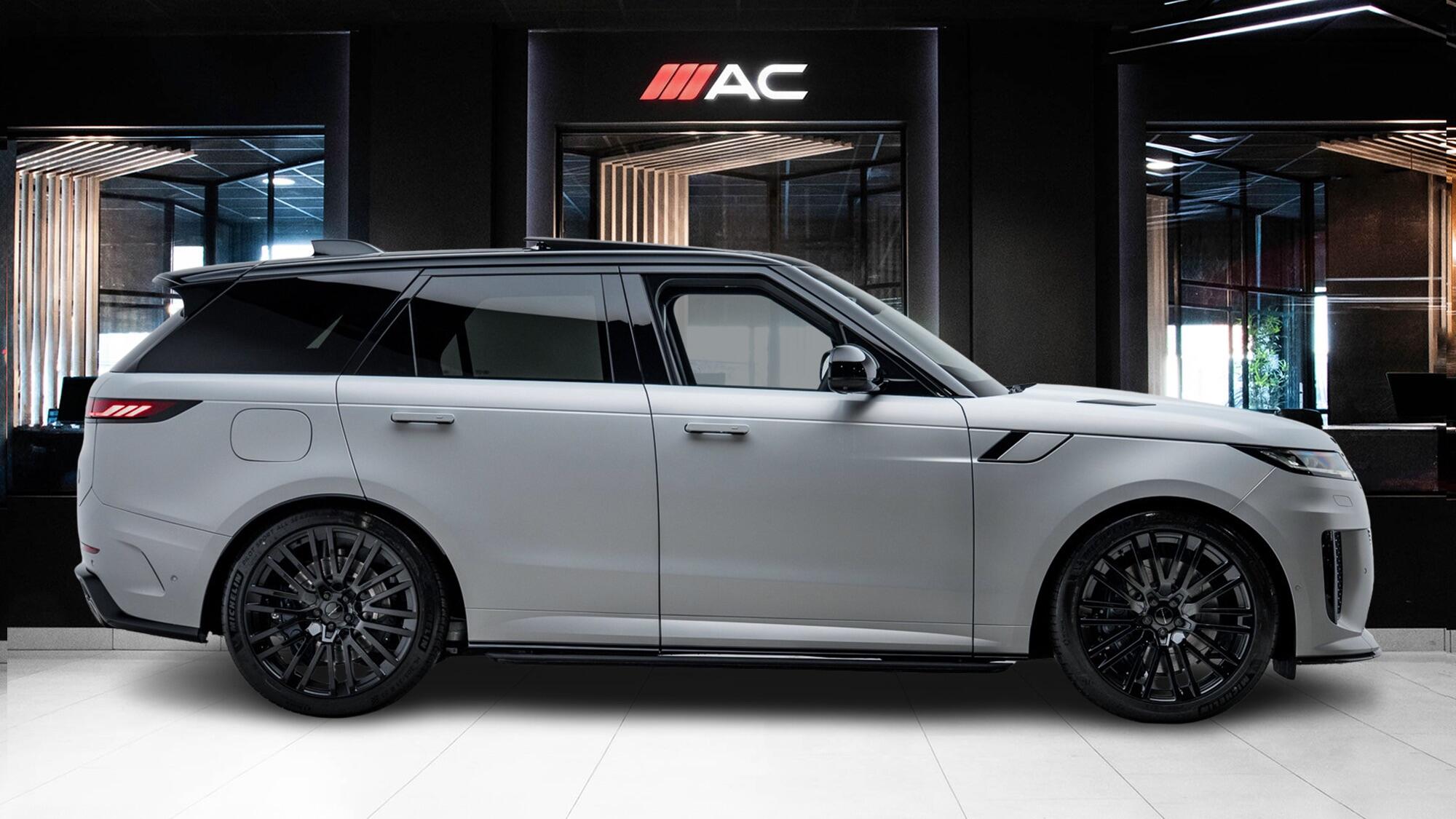 Land Rover Range Rover Sport view 3